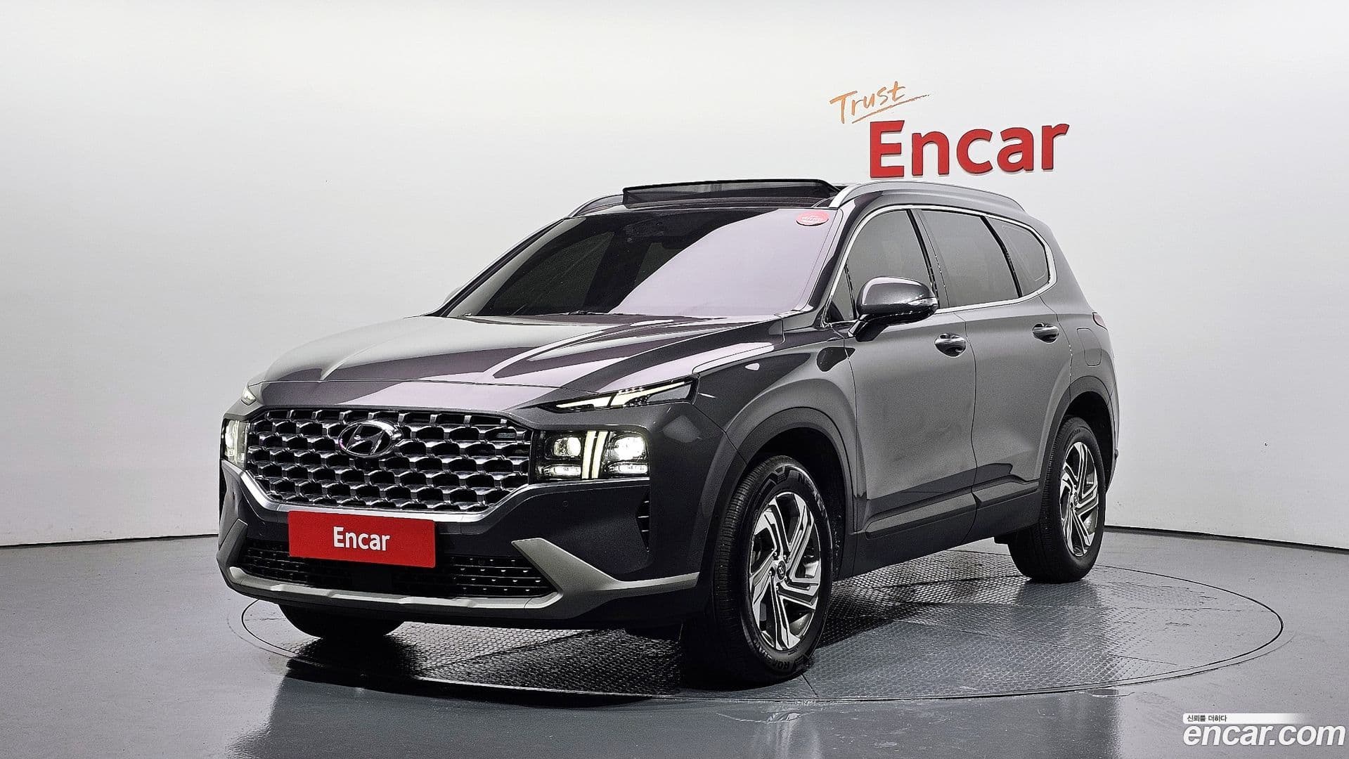 Main__Slider__Photo:Santafe Hyundai 2020.10-0