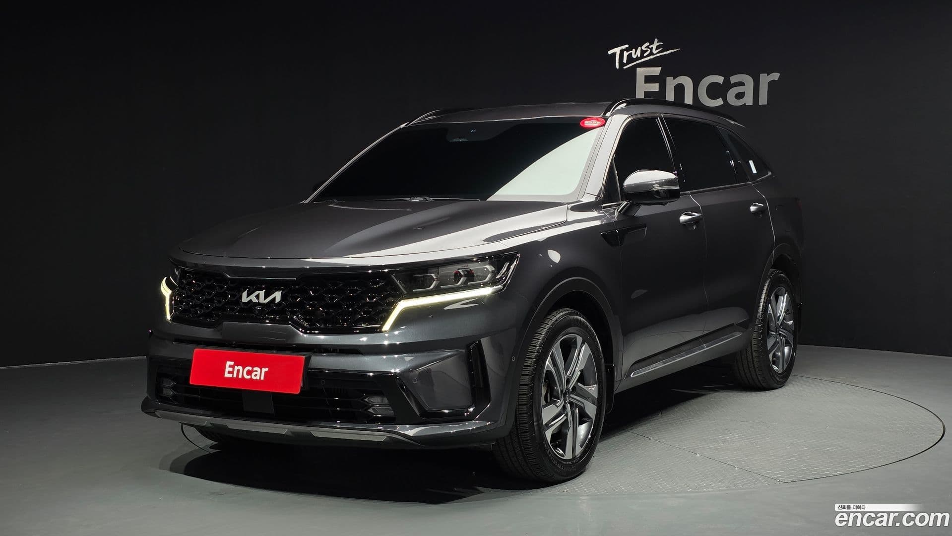 Main__Slider__Photo:Sorento Kia 2022.3-0