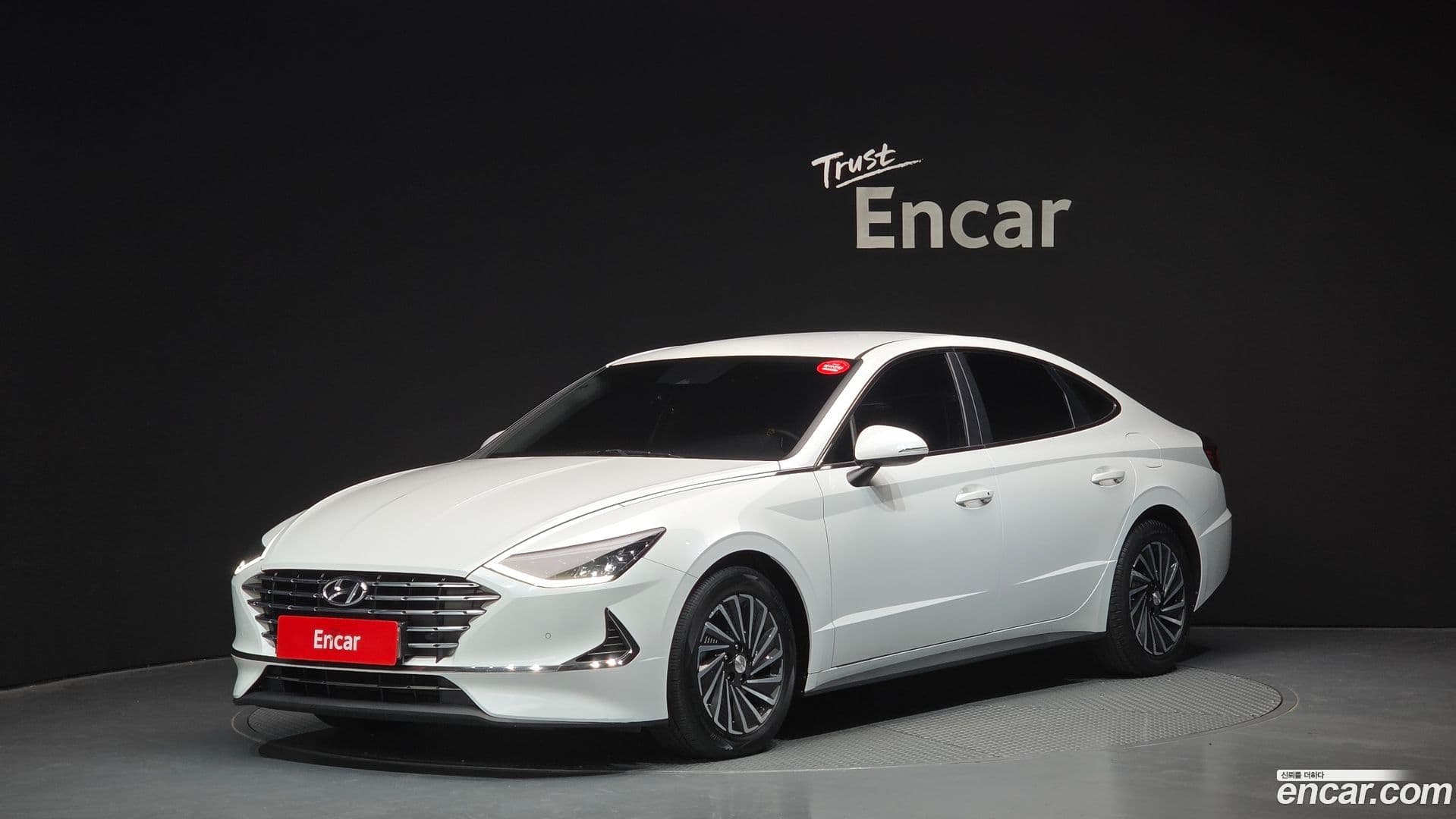 Main__Slider__Photo:Sonata Hyundai 2020.8-0