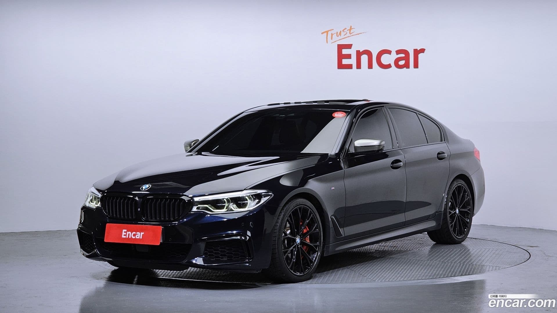 Main__Slider__Photo:5-Series BMW 2019.9-0
