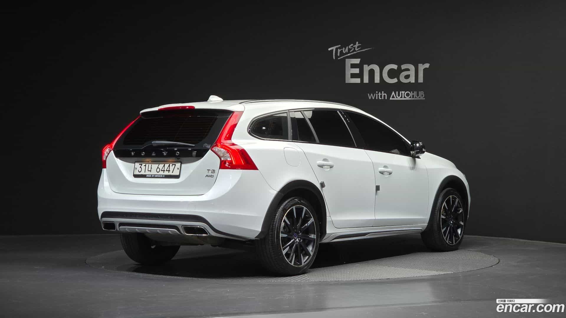 V60 Volvo 2017.8-OUTER-002