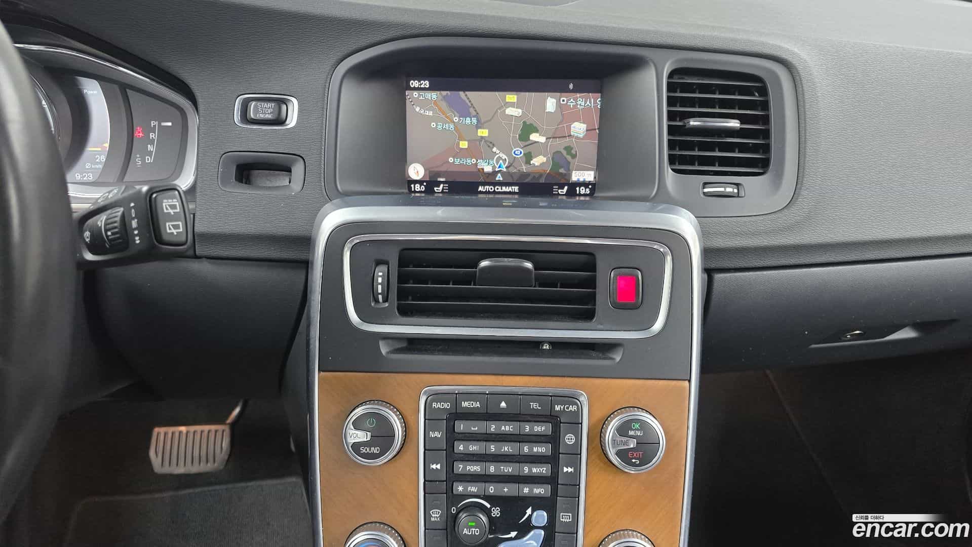 V60 Volvo 2017.8-OPTION-018