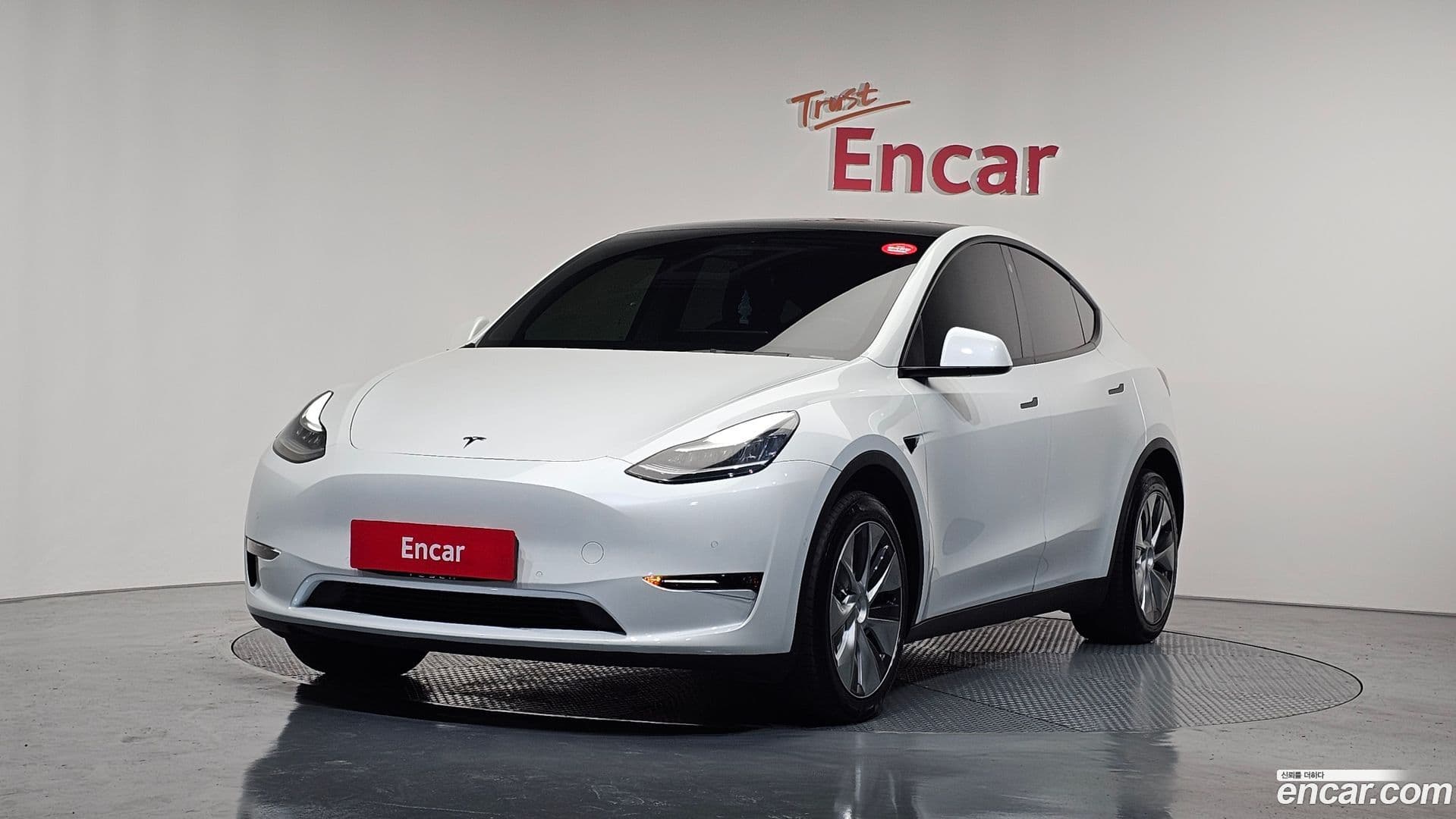 Main__Slider__Photo:Model Y Tesla 2021.4-0
