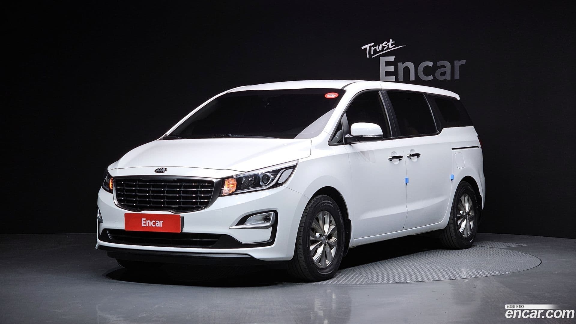 Main__Slider__Photo:Canival Kia 2018.11-0