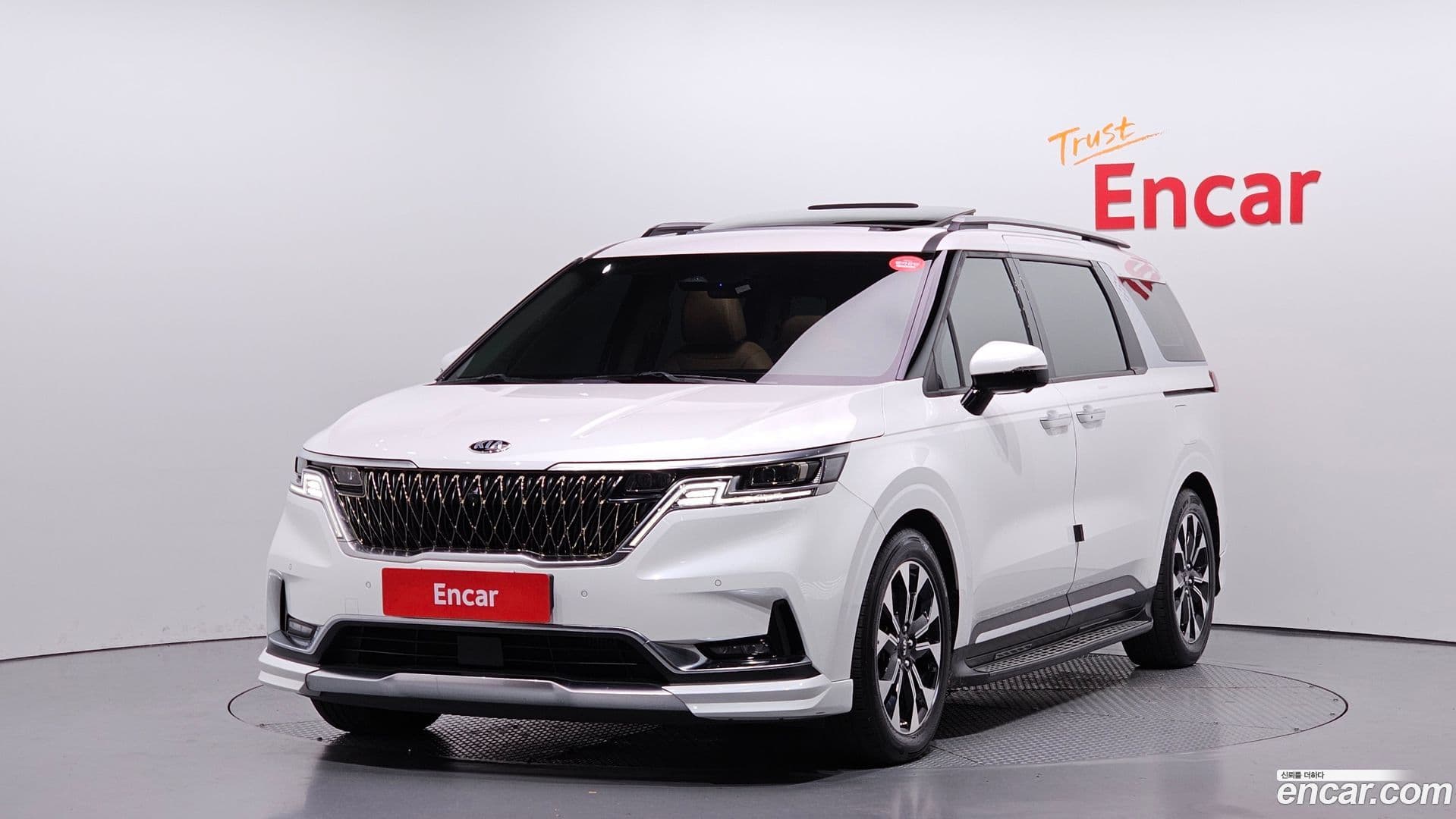 Main__Slider__Photo:Canival Kia 2020.10-0