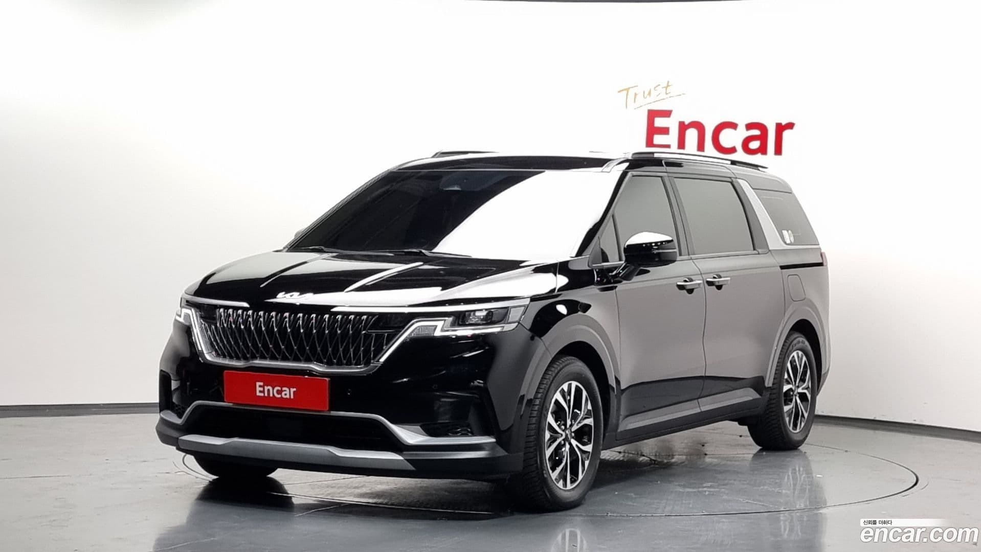 Main__Slider__Photo:Canival Kia 2023.6-0