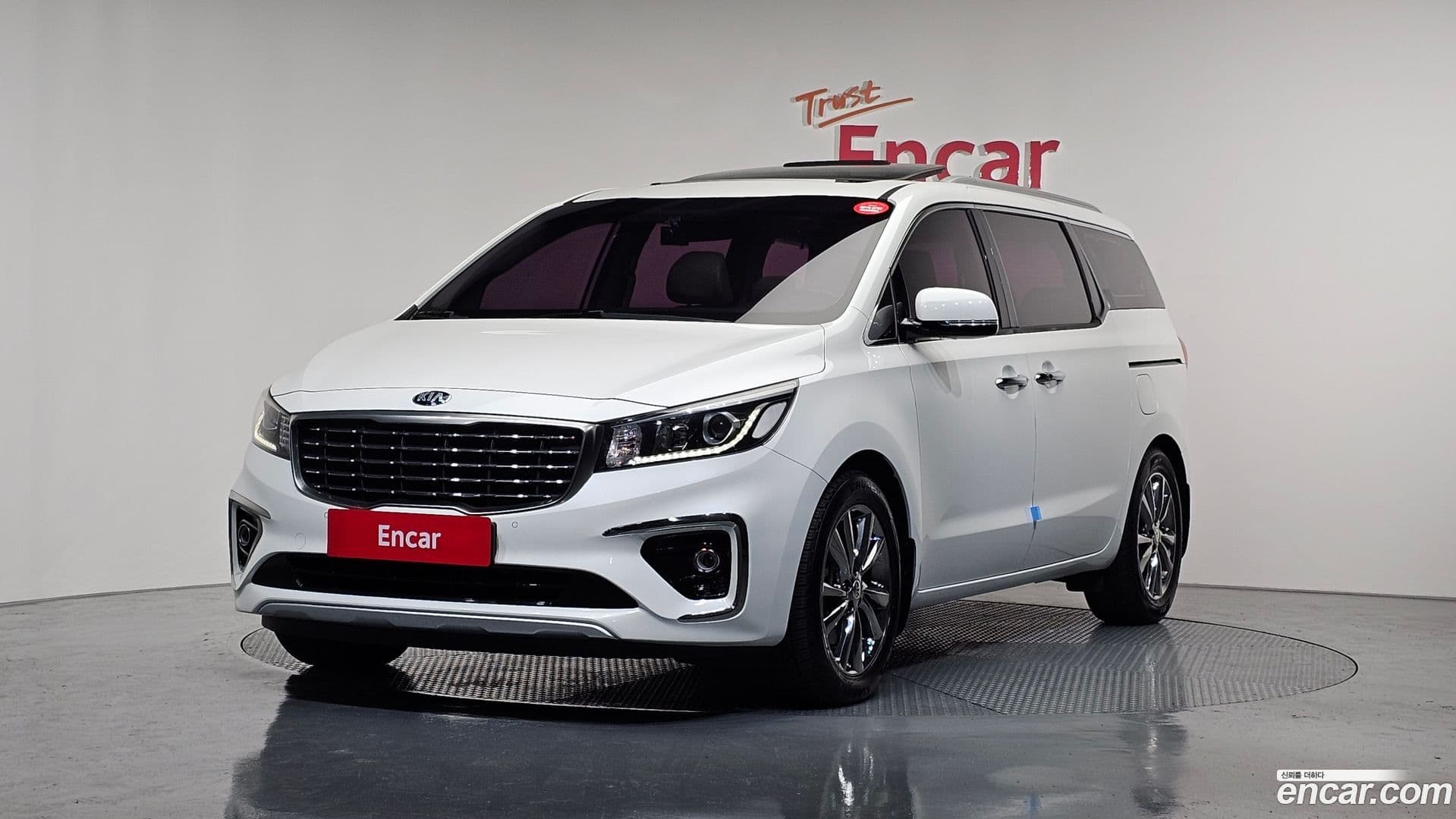 Main__Slider__Photo:Canival Kia 2019.0-0