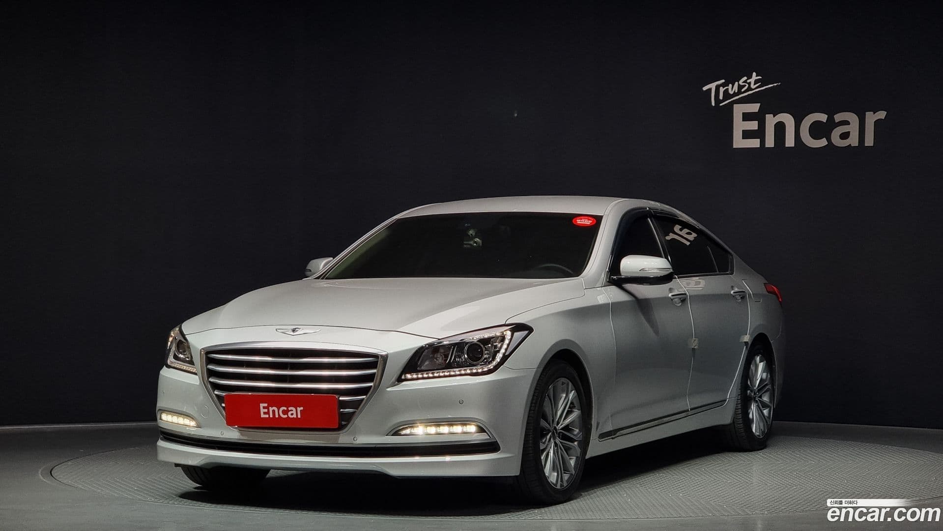 Main__Slider__Photo:Genesis Hyundai 2016.5-0