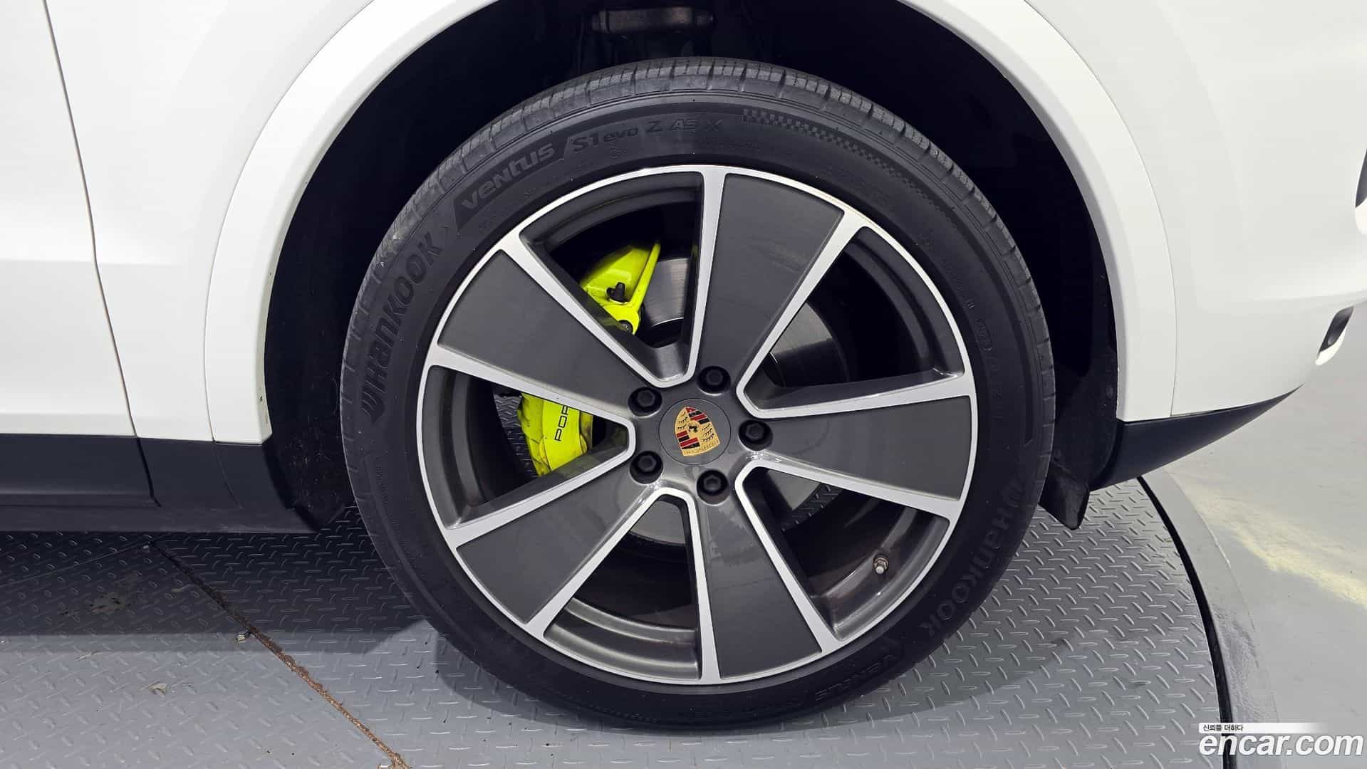 Cayenne Porsche 2020.9-OUTER-005