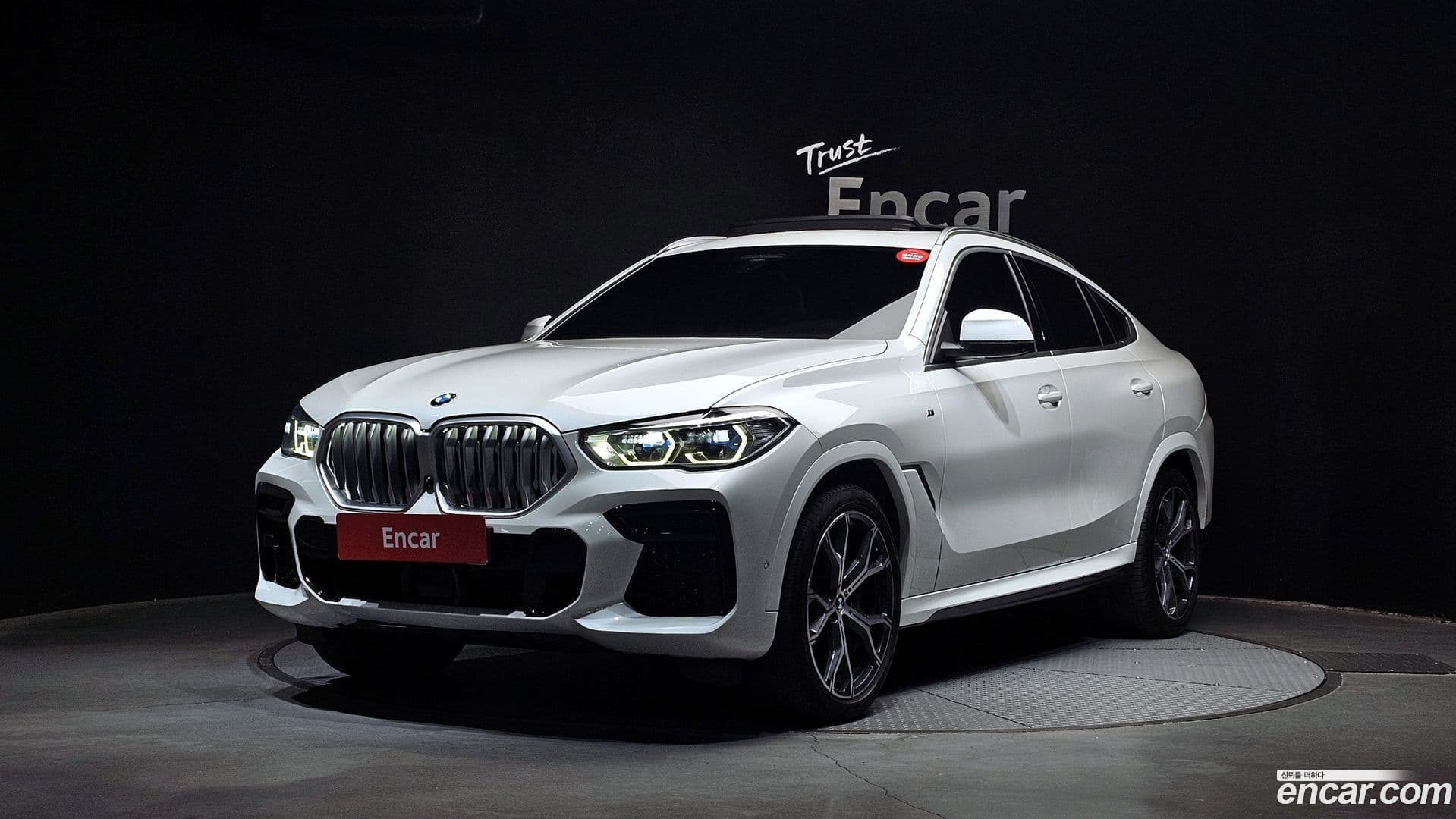 Main__Slider__Photo:X6 BMW 2022.7-0