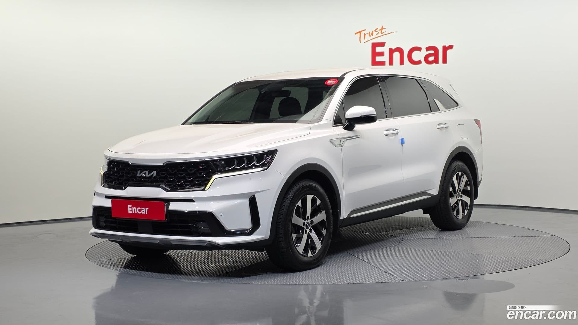 Main__Slider__Photo:Sorento Kia 2022.3-0