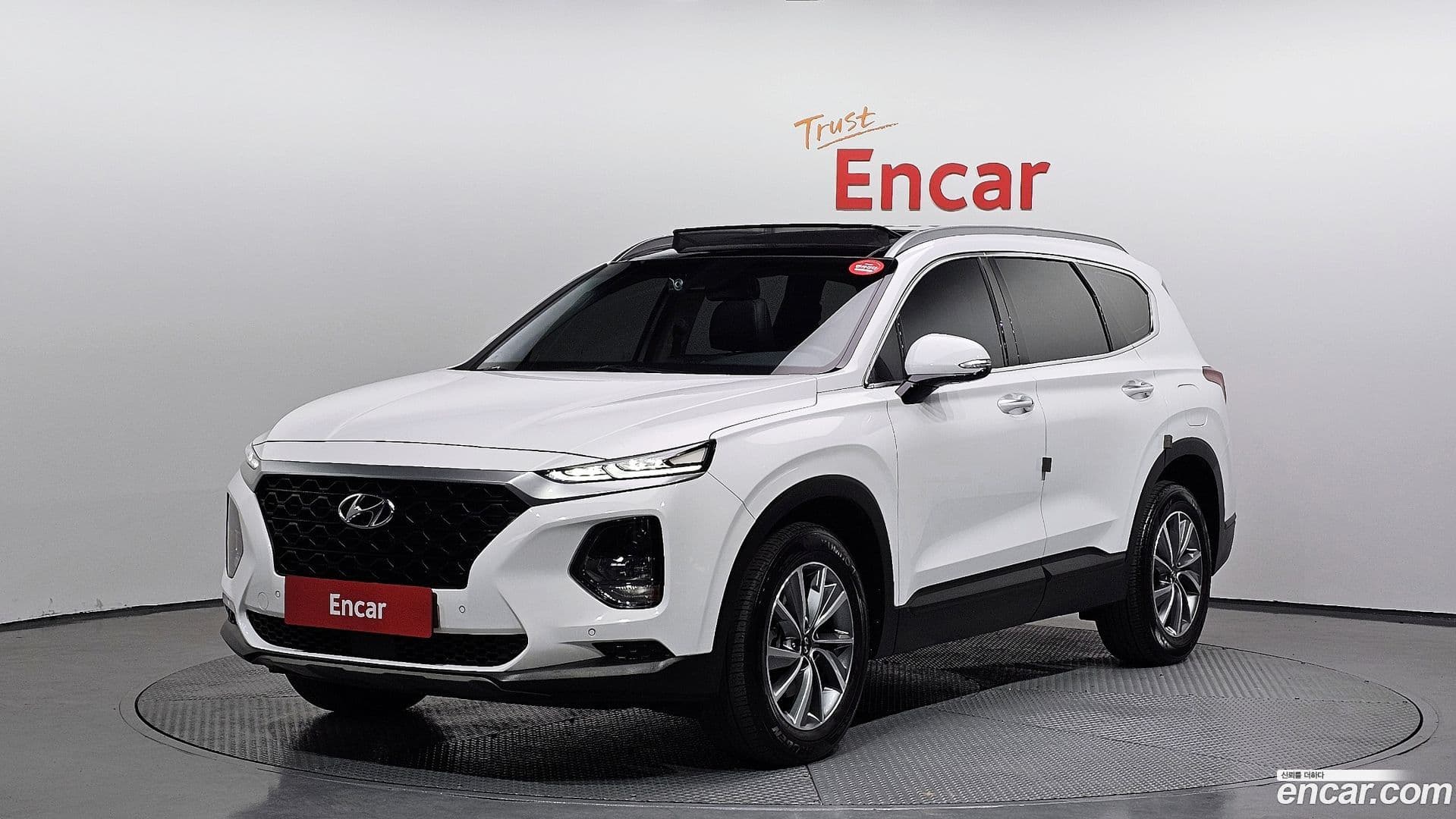 Main__Slider__Photo:Santafe Hyundai 2018.10-0