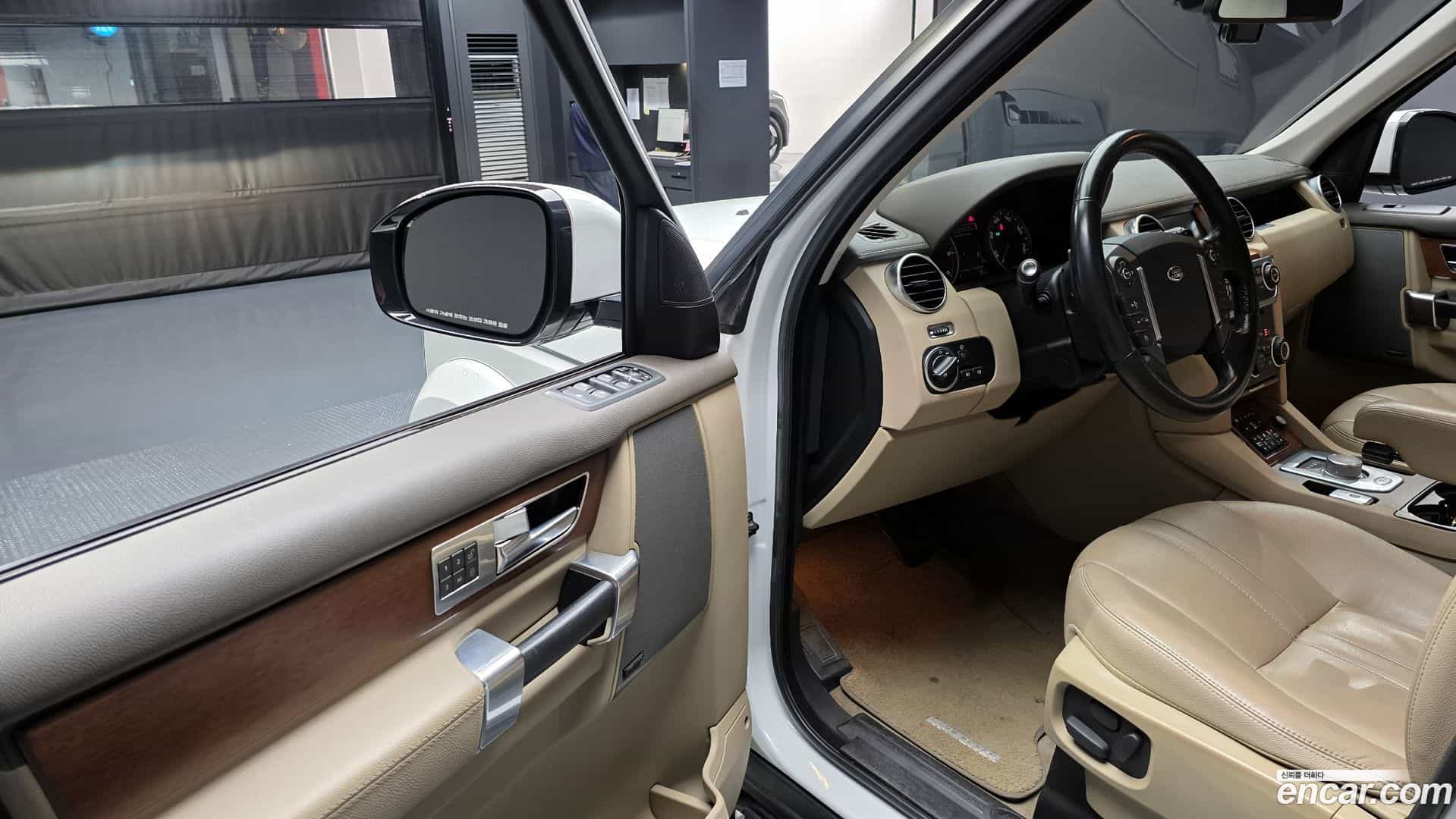Discovery Land Rover 2016.8-OPTION-015