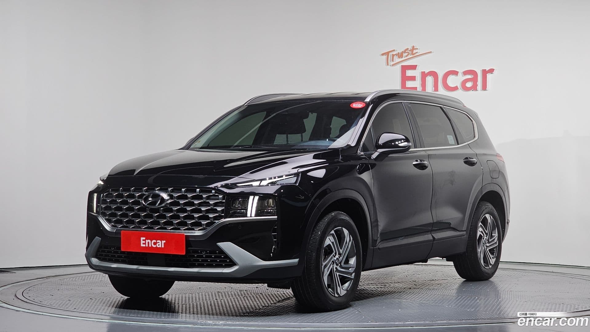 Main__Slider__Photo:Santafe Hyundai 2023.3-0