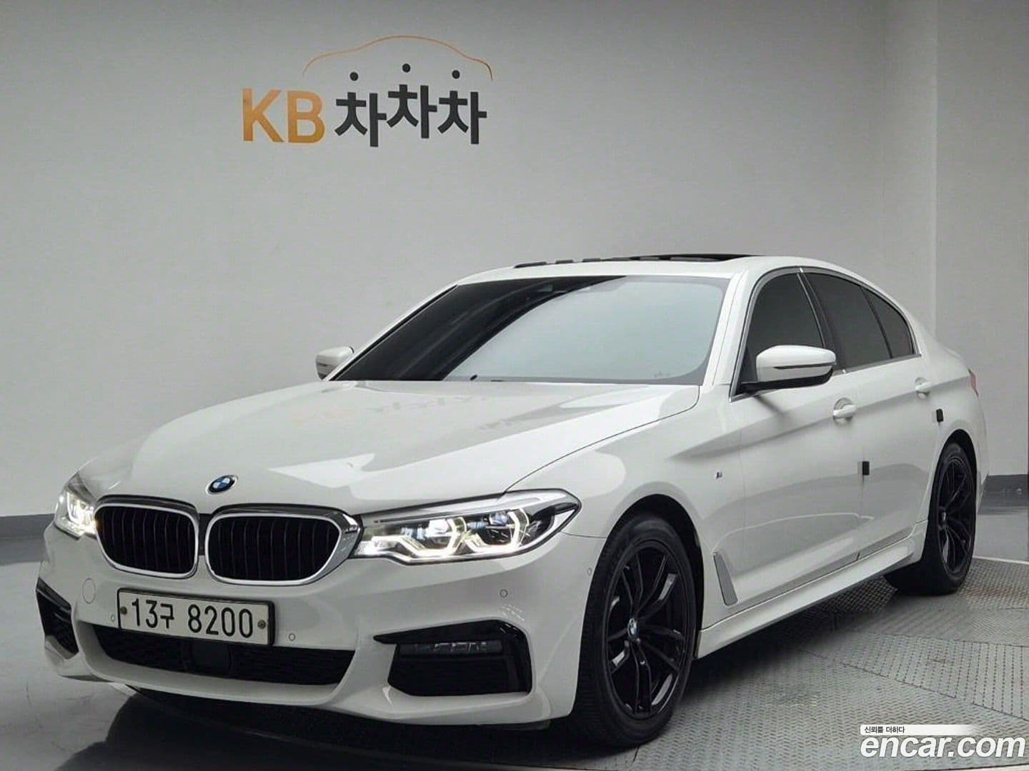 Main__Slider__Photo:5-Series BMW 2019.7-0