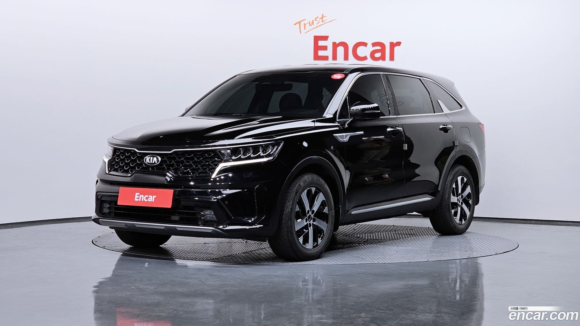 Main__Slider__Photo:Sorento Kia 2020.8-0