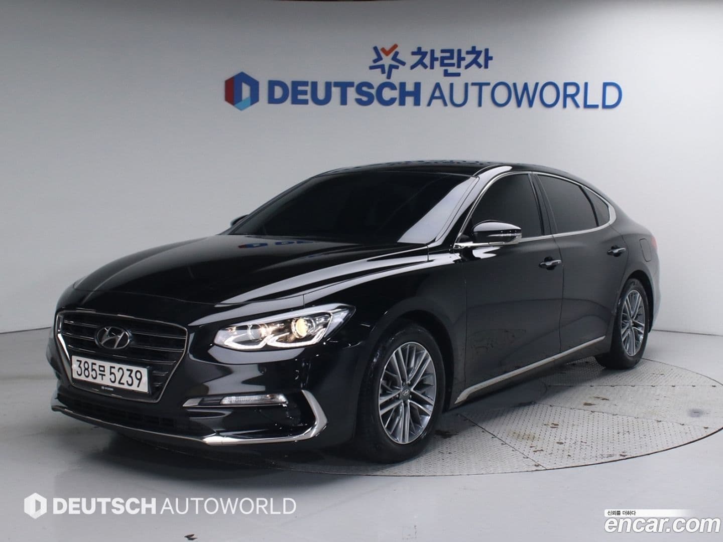 Main__Slider__Photo:Grandeur Hyundai 2018.10-0