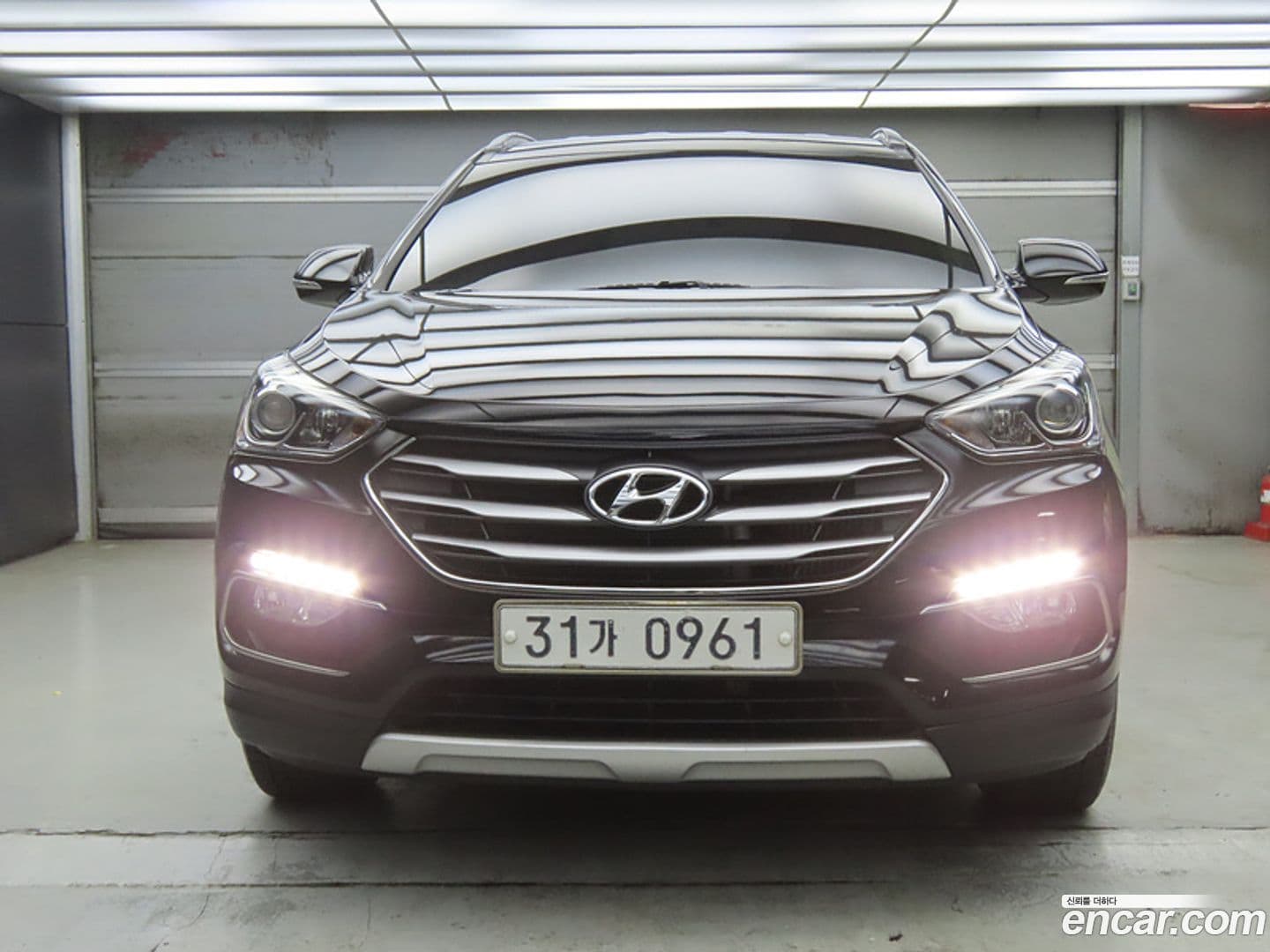 Main__Slider__Photo:Santafe Hyundai 2015.10-0