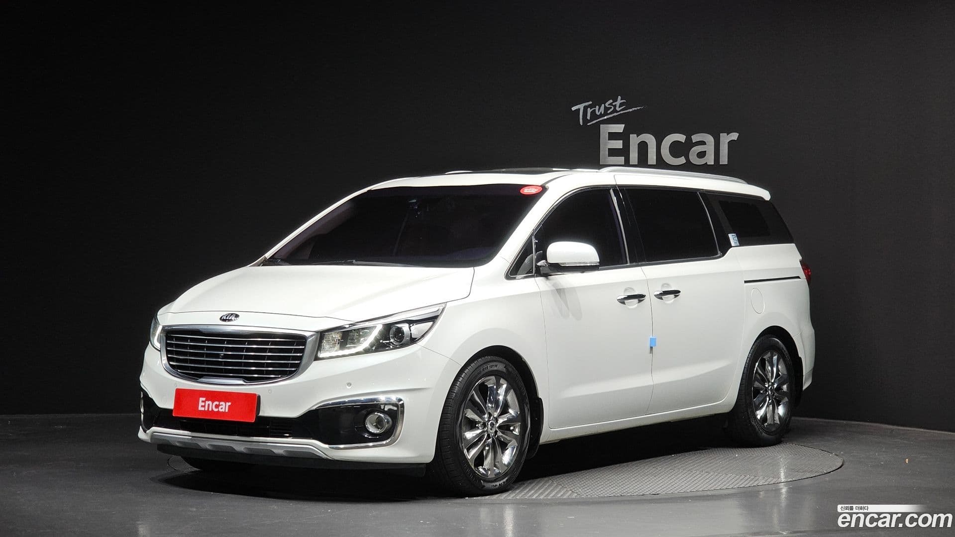 Main__Slider__Photo:Canival Kia 2017.2-0