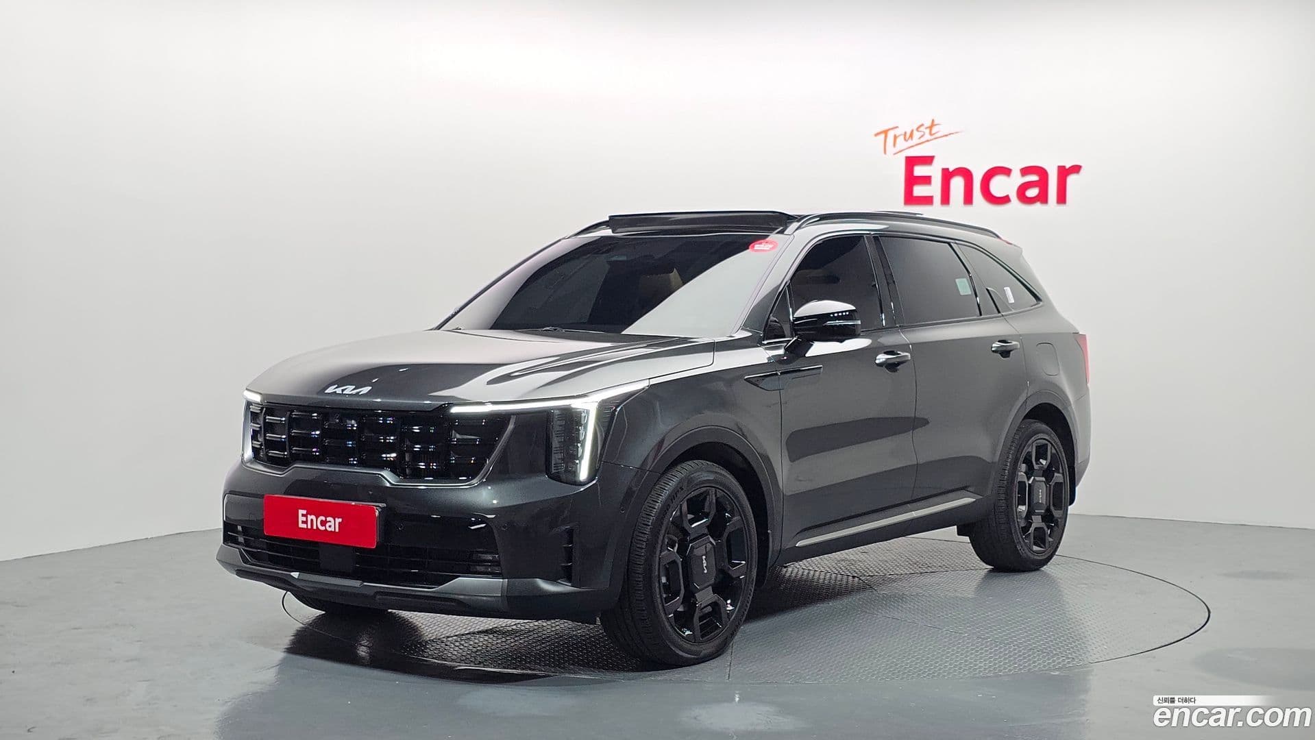 Main__Slider__Photo:Sorento Kia 2023.8-0