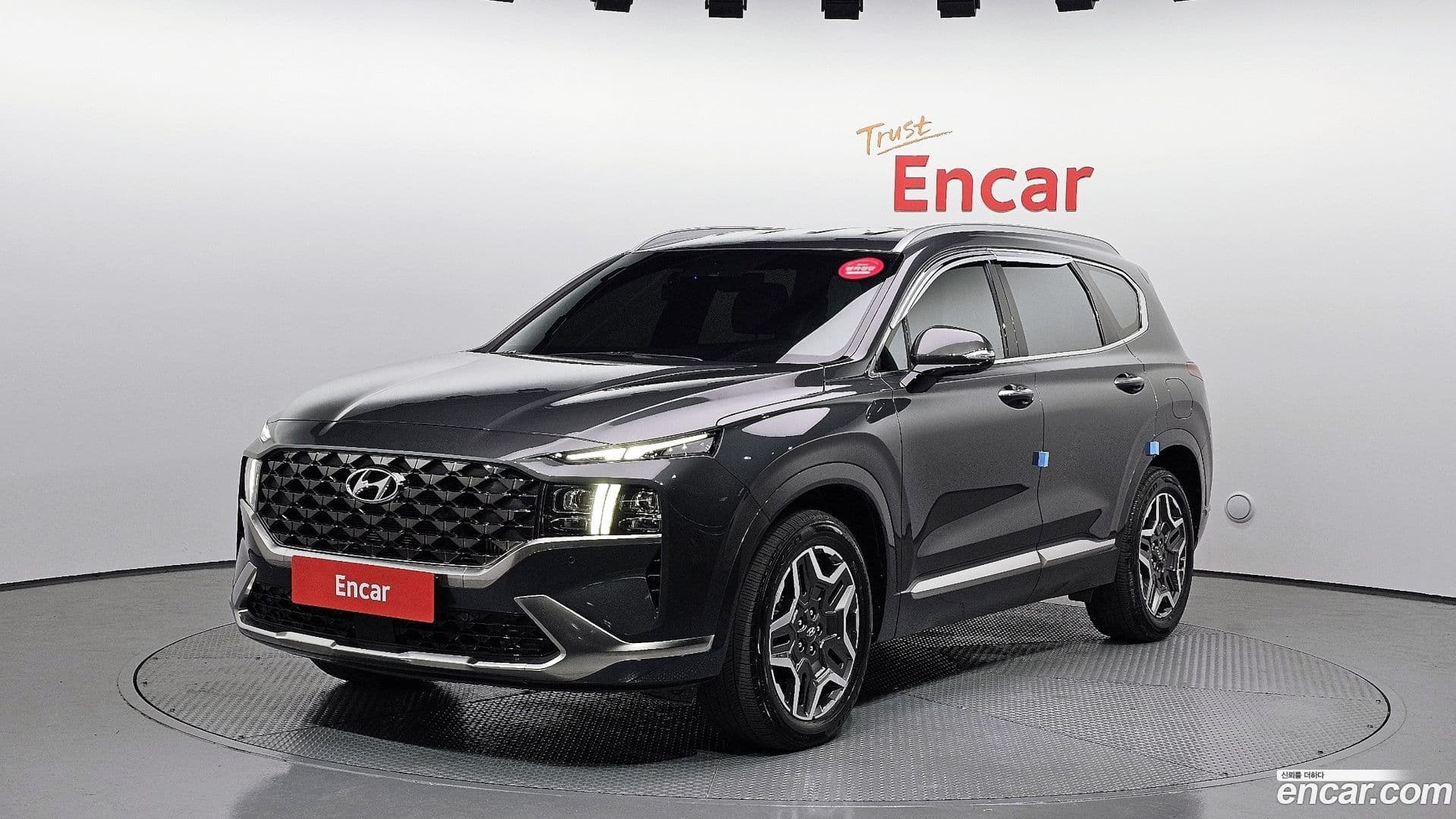 Main__Slider__Photo:Santafe Hyundai 2022.7-0