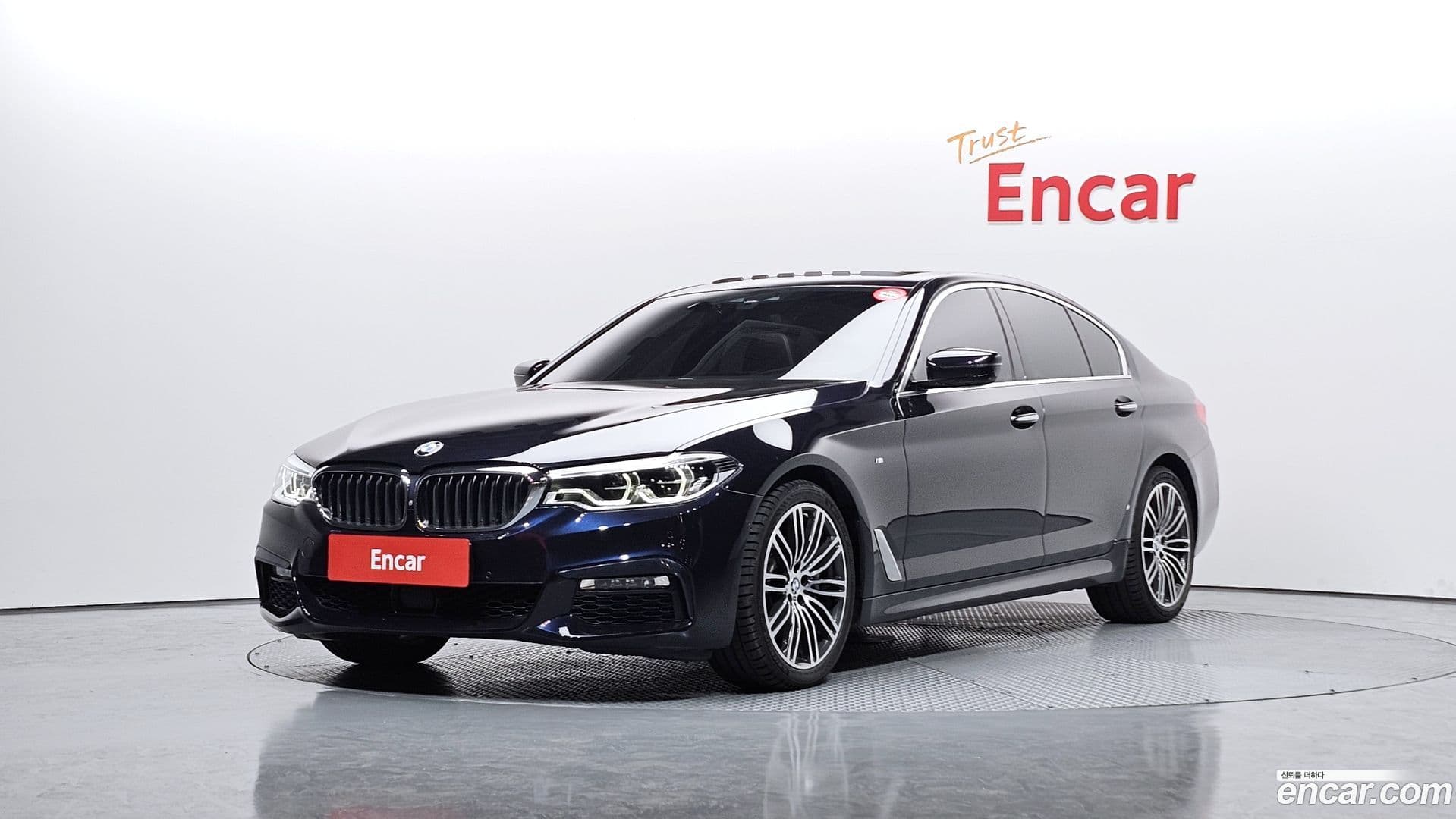 Main__Slider__Photo:5-Series BMW 2018.4-0