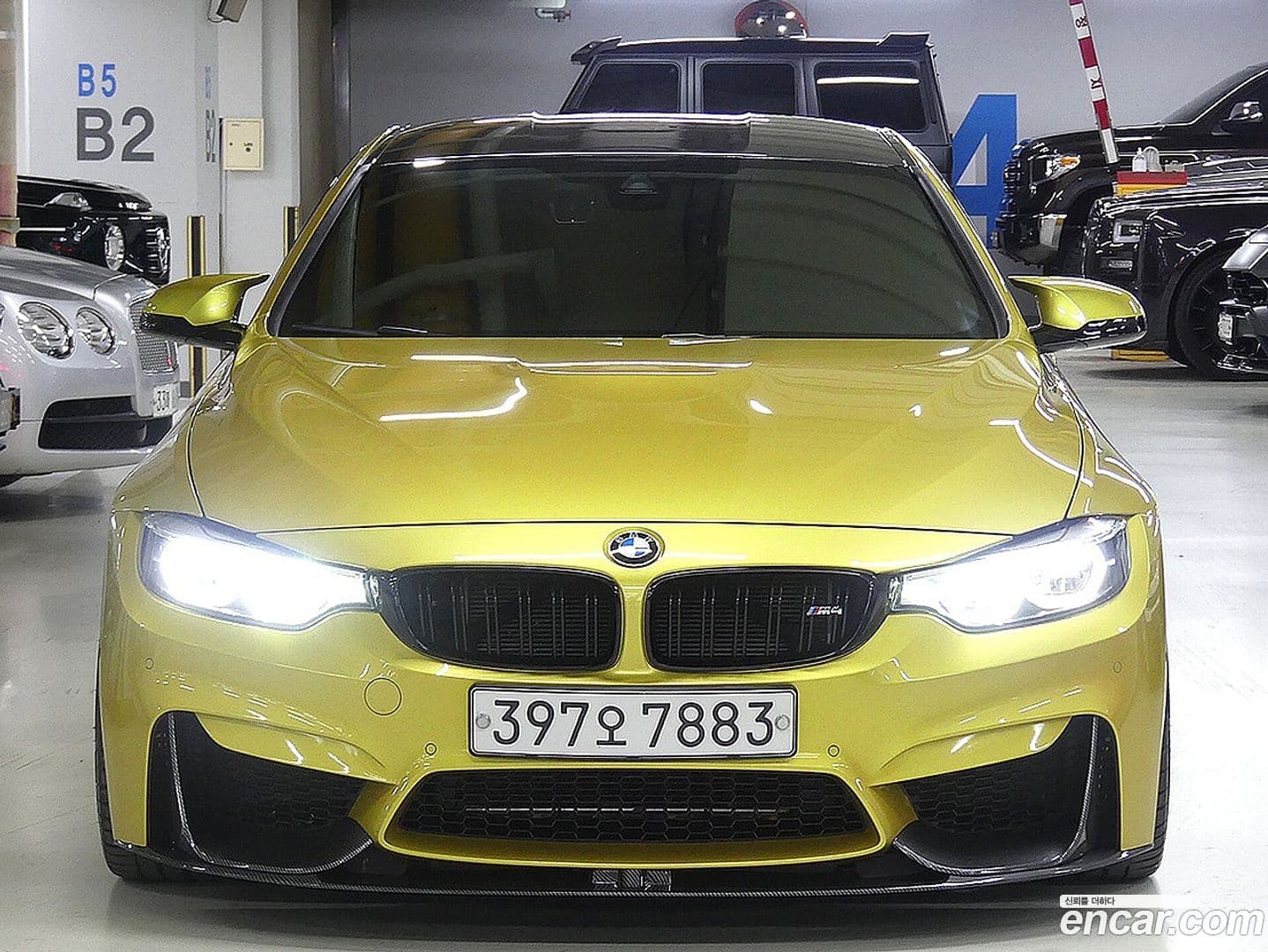 Main__Slider__Photo:M4 BMW 2020.3-0