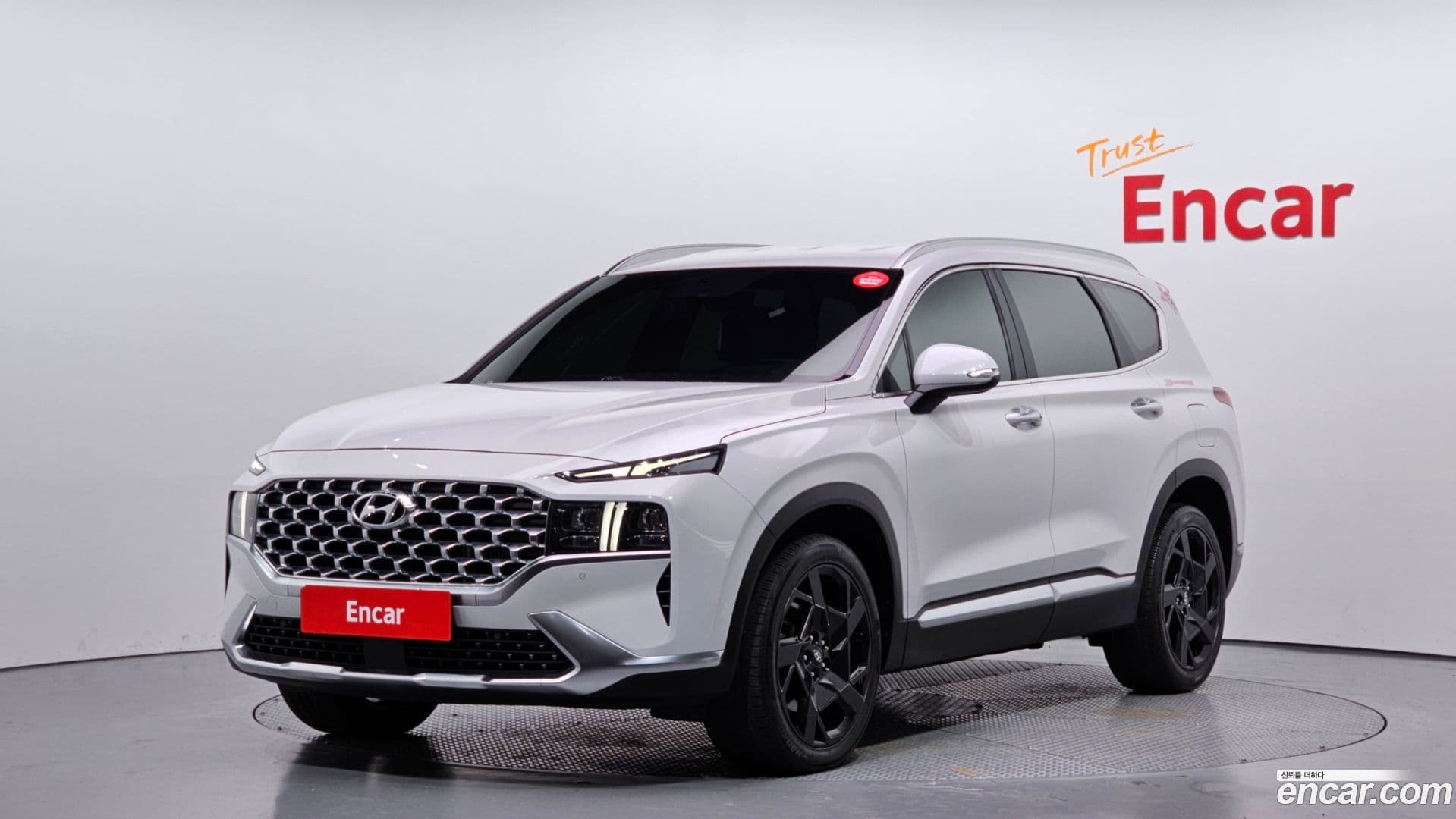 Main__Slider__Photo:Santafe Hyundai 2021.3-0