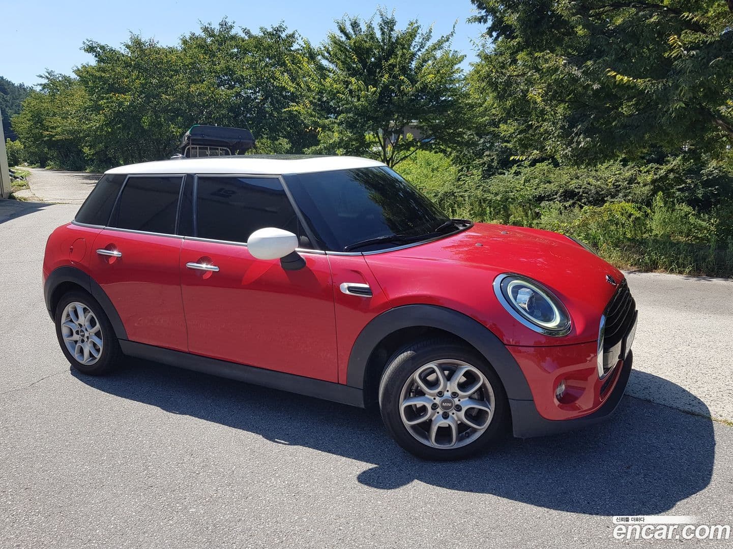 Main__Slider__Photo:Cooper Mini 2020.1-0