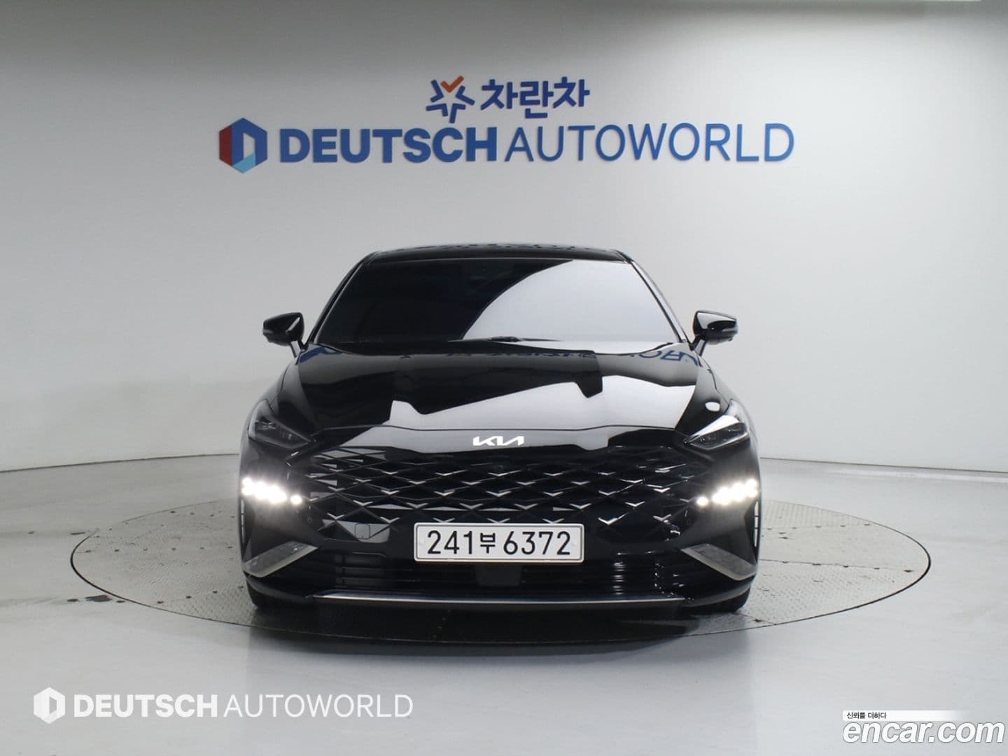 Main__Slider__Photo:K8 Kia 2021.10-0