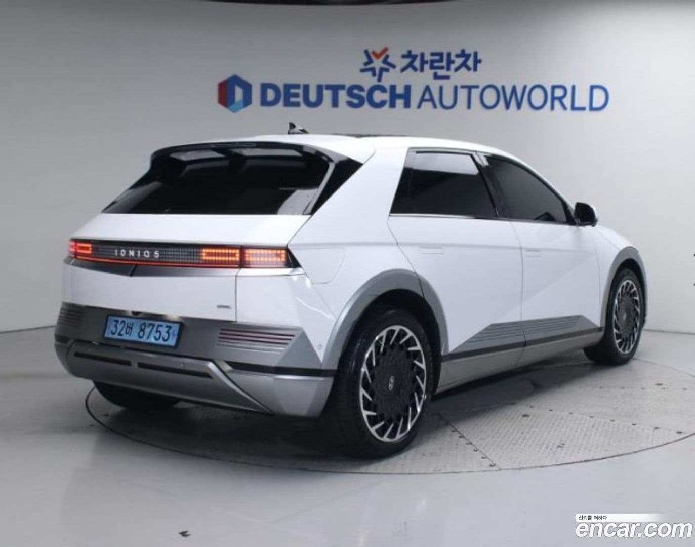 Main__Slider__Photo:Ioniq5 Hyundai 2023.10-0