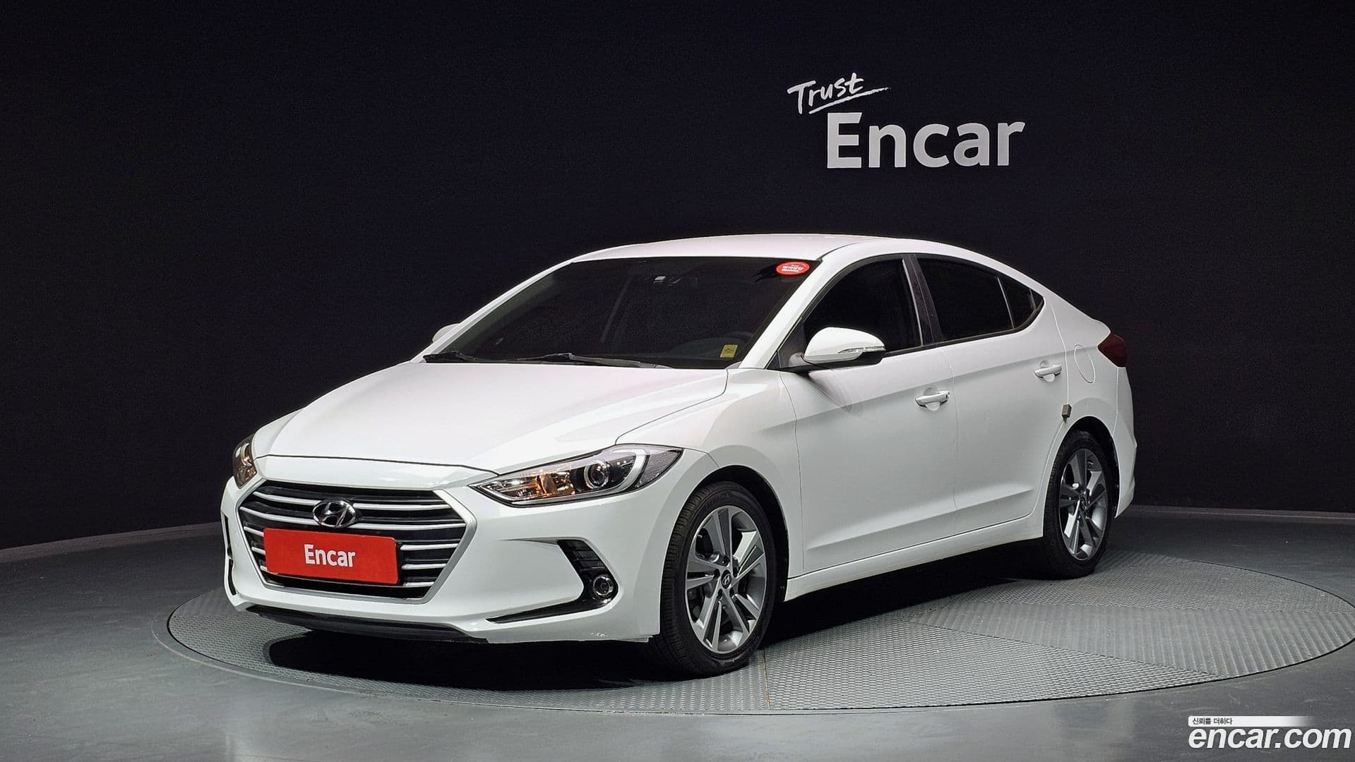 Main__Slider__Photo:AVANTE Hyundai 2016.9-0