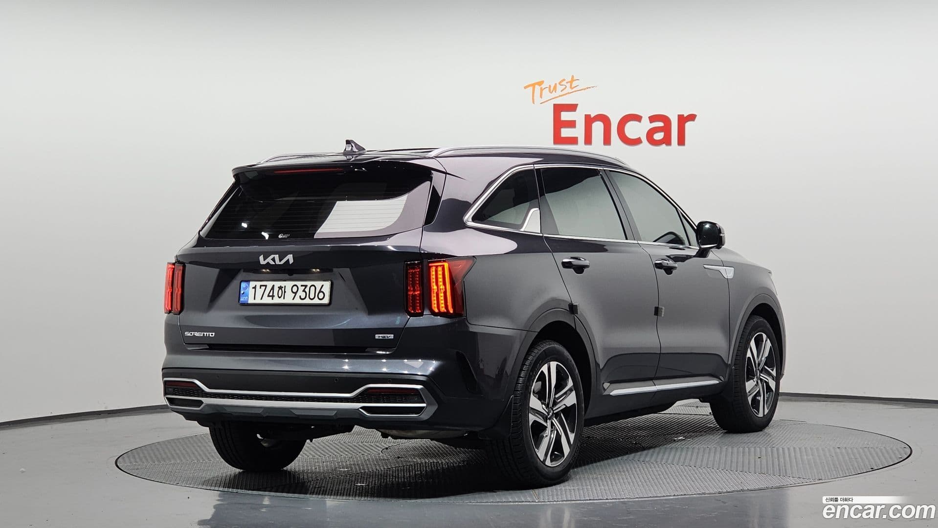 Main__Slider__Photo:Sorento Kia 2022.9-0
