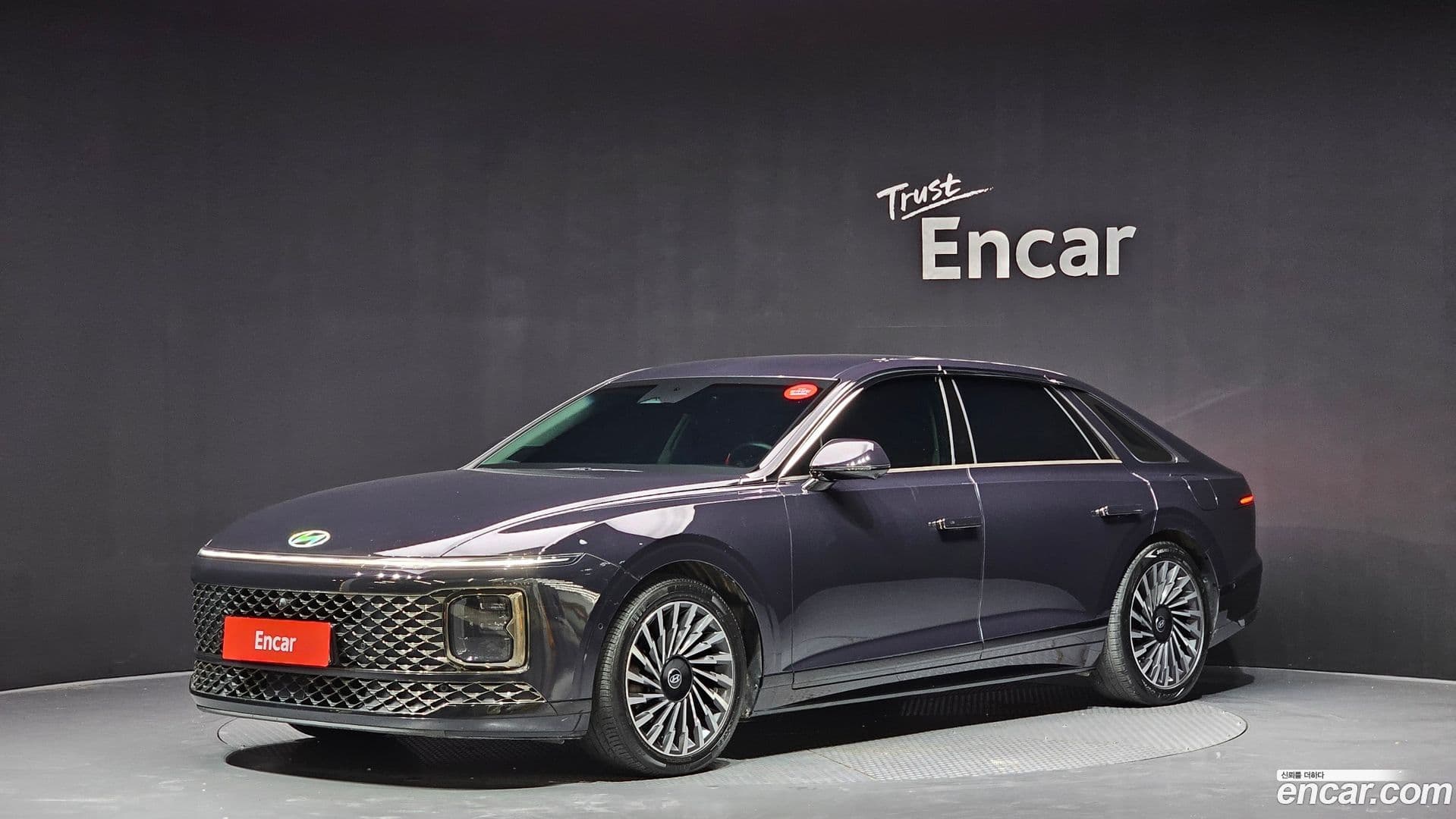 Main__Slider__Photo:Grandeur Hyundai 2023.2-0