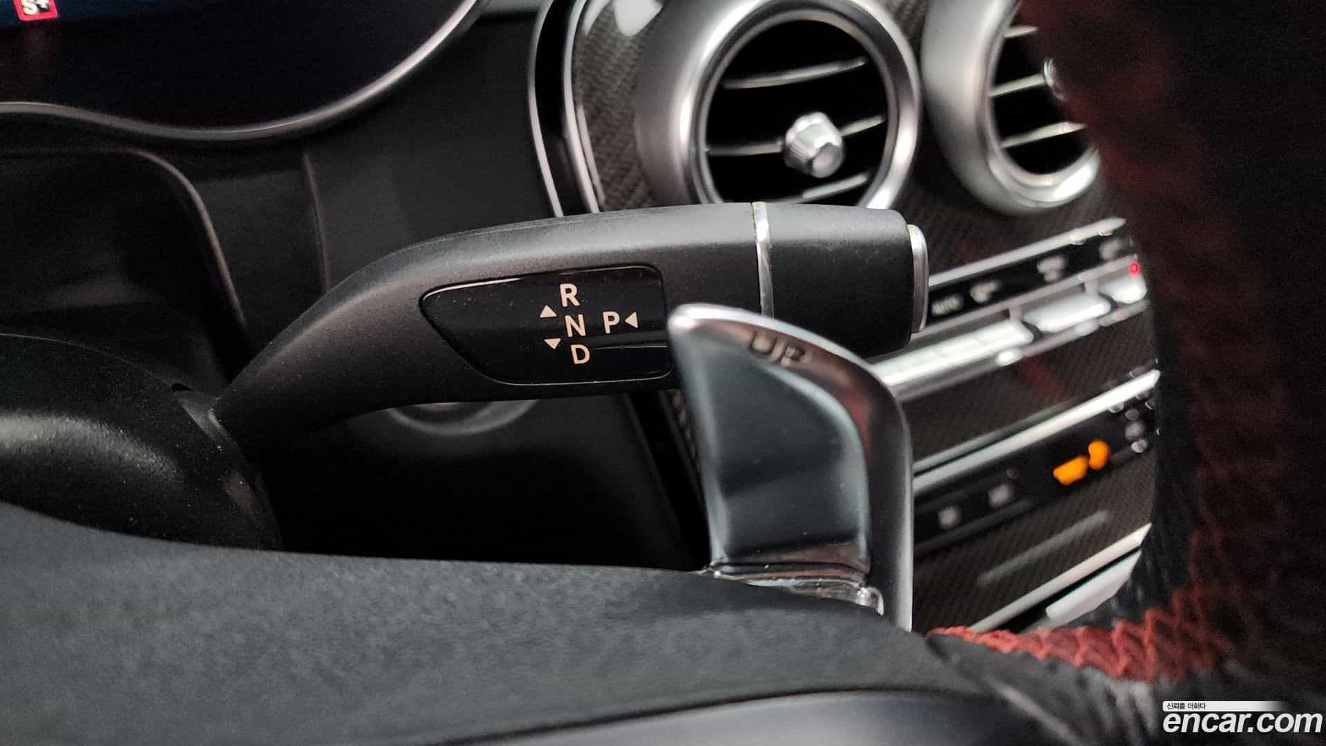 GLC-Class Mercedes-Benz 2022.5-INNER-9