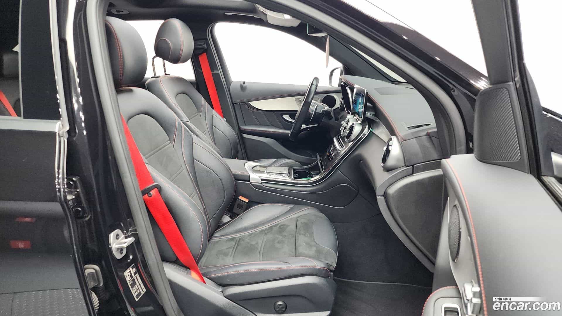GLC-Class Mercedes-Benz 2022.5-OPTION-15