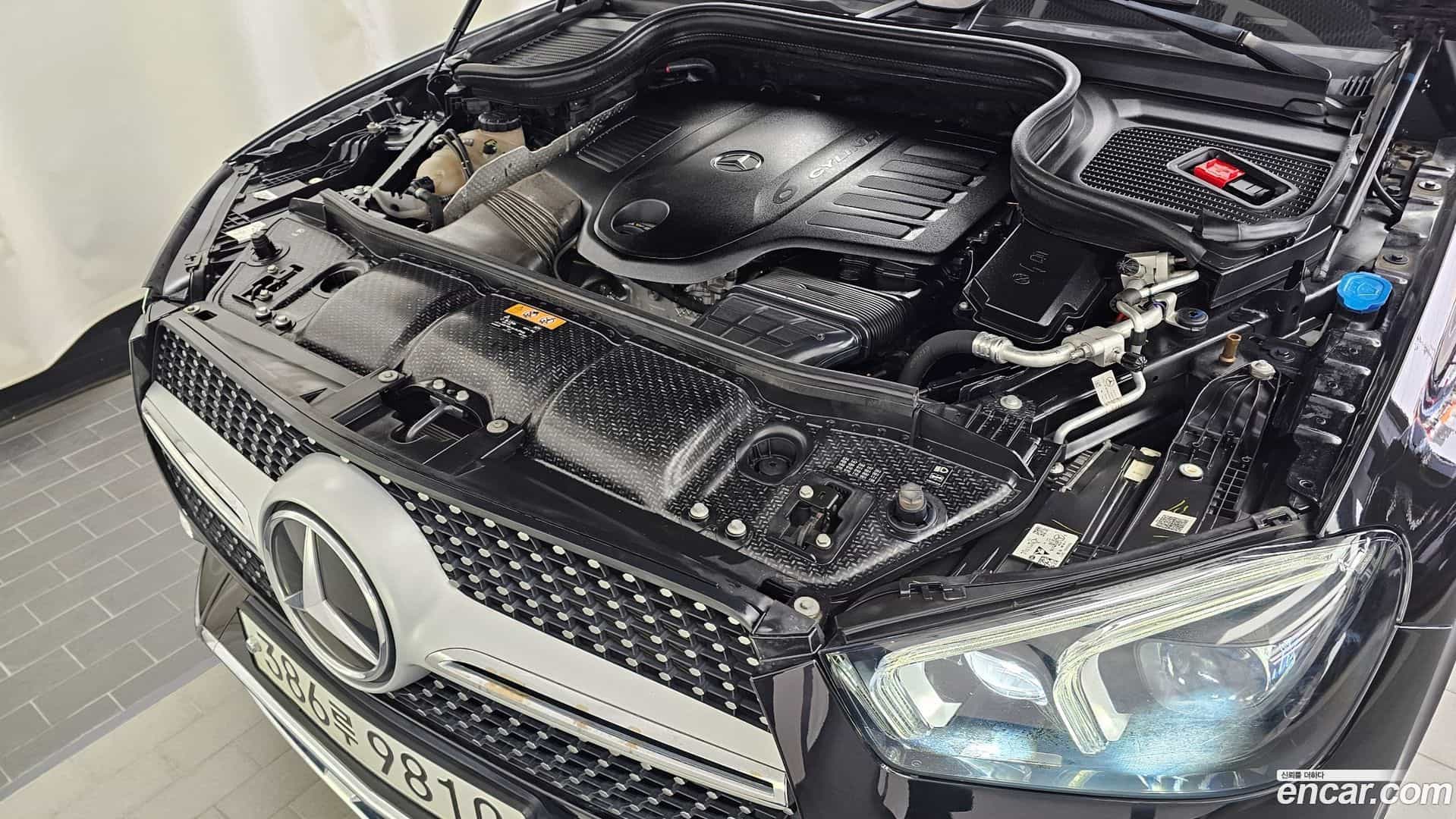 GLE-Class Mercedes-Benz 2019.8-INNER-006