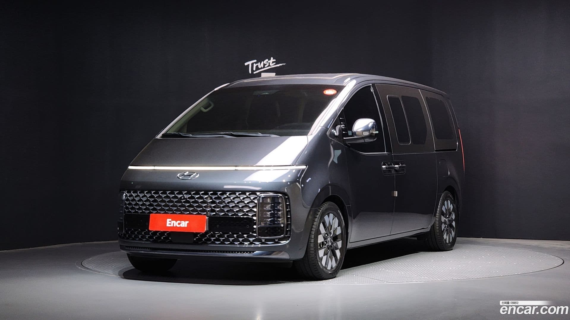 Main__Slider__Photo:Staria Hyundai 2022.3-0
