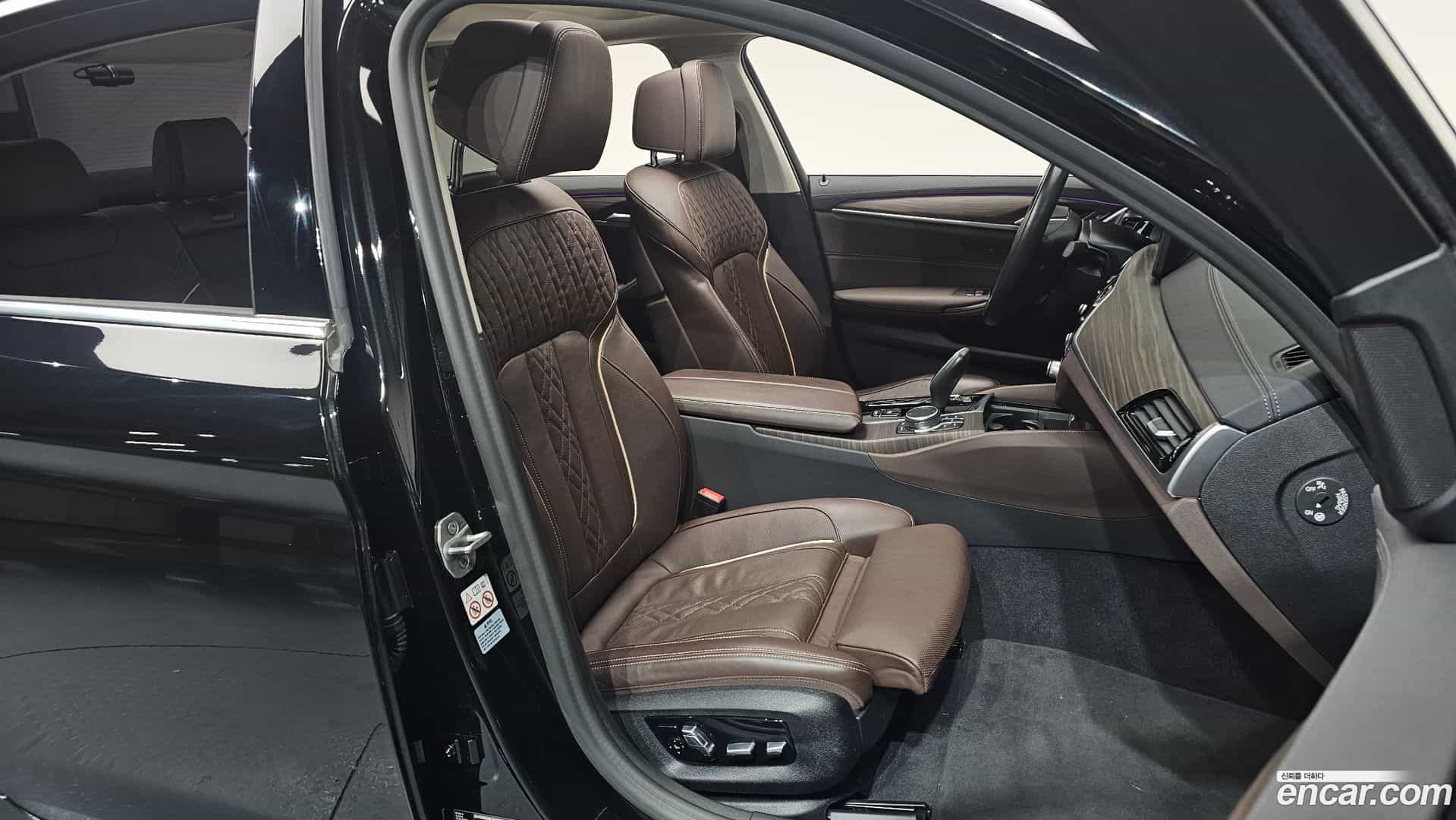 5-Series BMW 2021.2-INNER-10