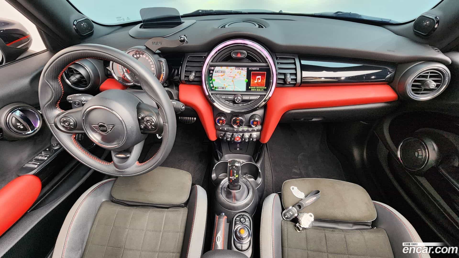 Cooper Convertible Mini 2020.6-INNER-7