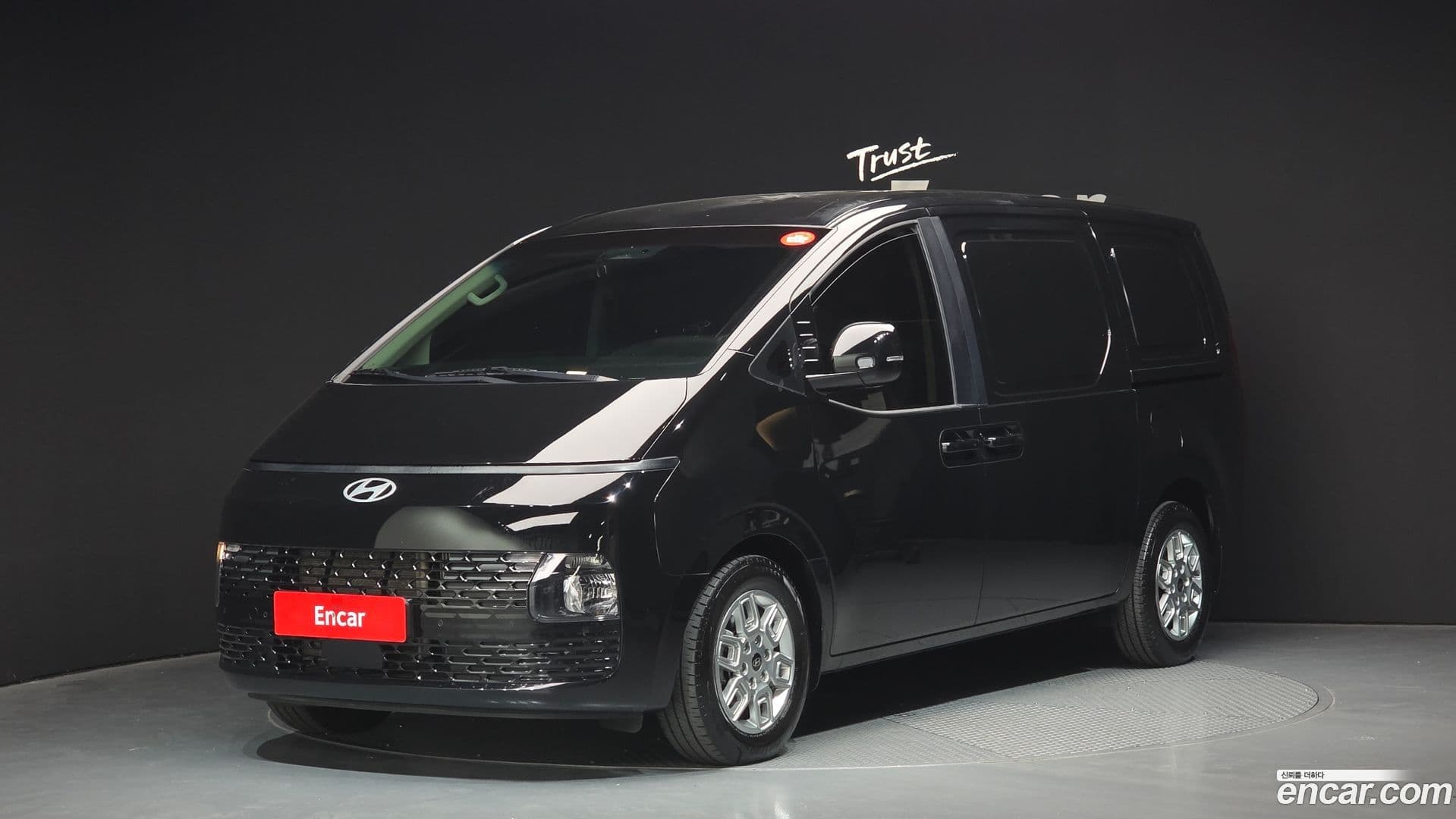Main__Slider__Photo:Staria Hyundai 2024.5-0