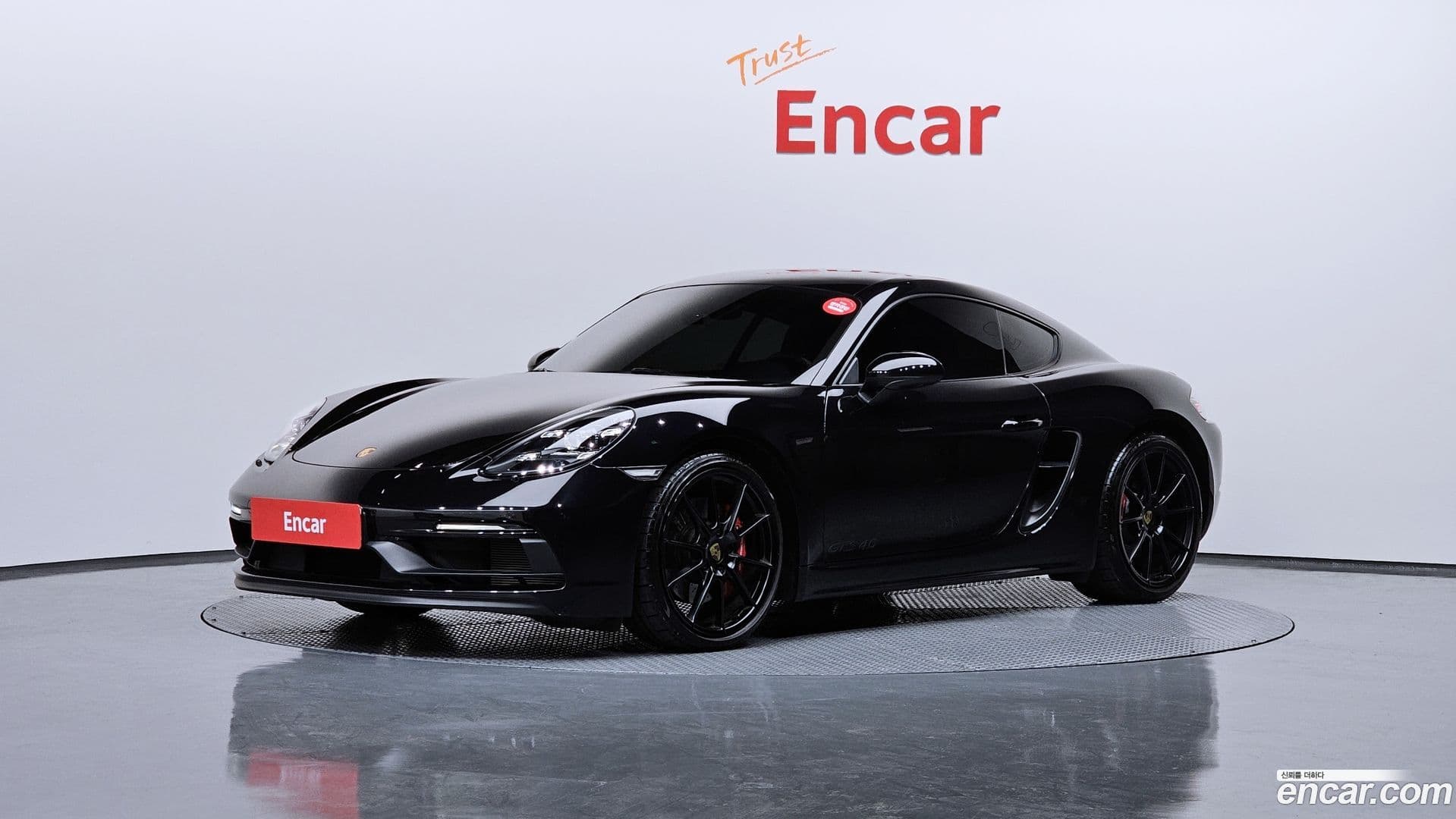 Main__Slider__Photo:718 Porsche 2023.4-0