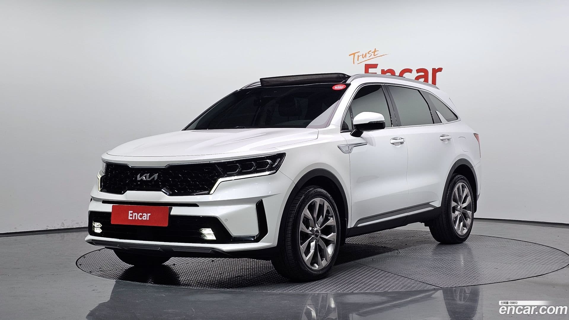 Main__Slider__Photo:Sorento Kia 2022.9-0
