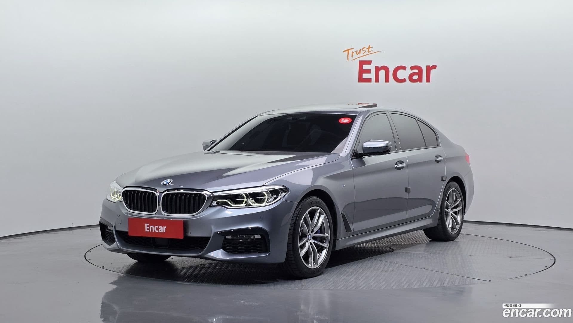 Main__Slider__Photo:5-Series BMW 2017.4-0