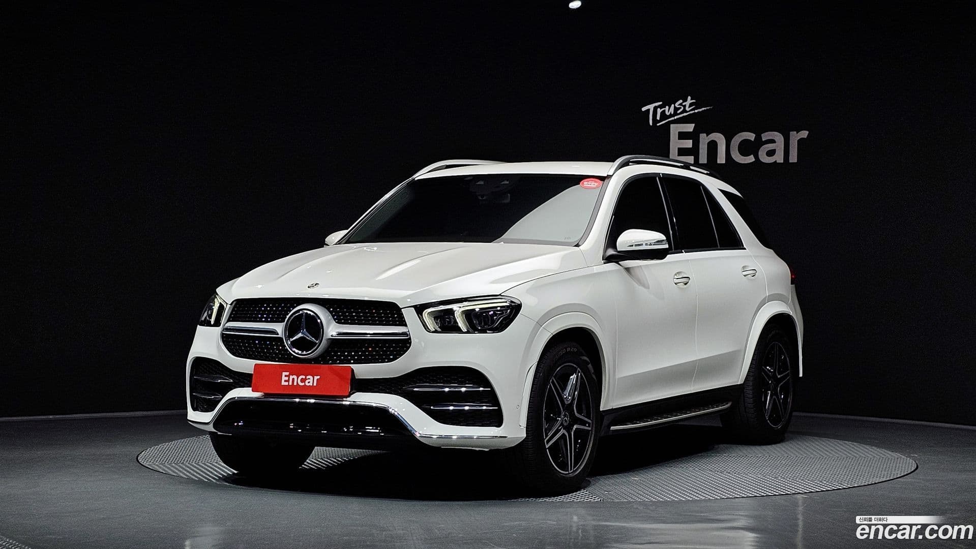 Main__Slider__Photo:GLE-Class Mercedes-Benz 2019.11-0