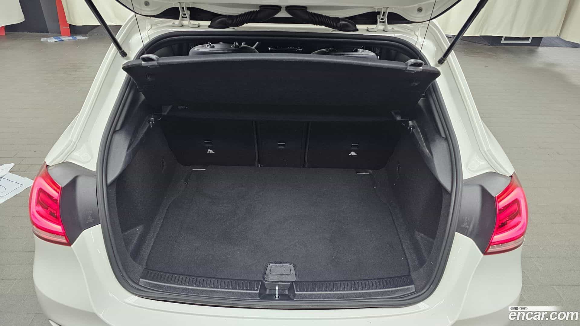 A-Class Mercedes-Benz 2020.3-OPTION-024