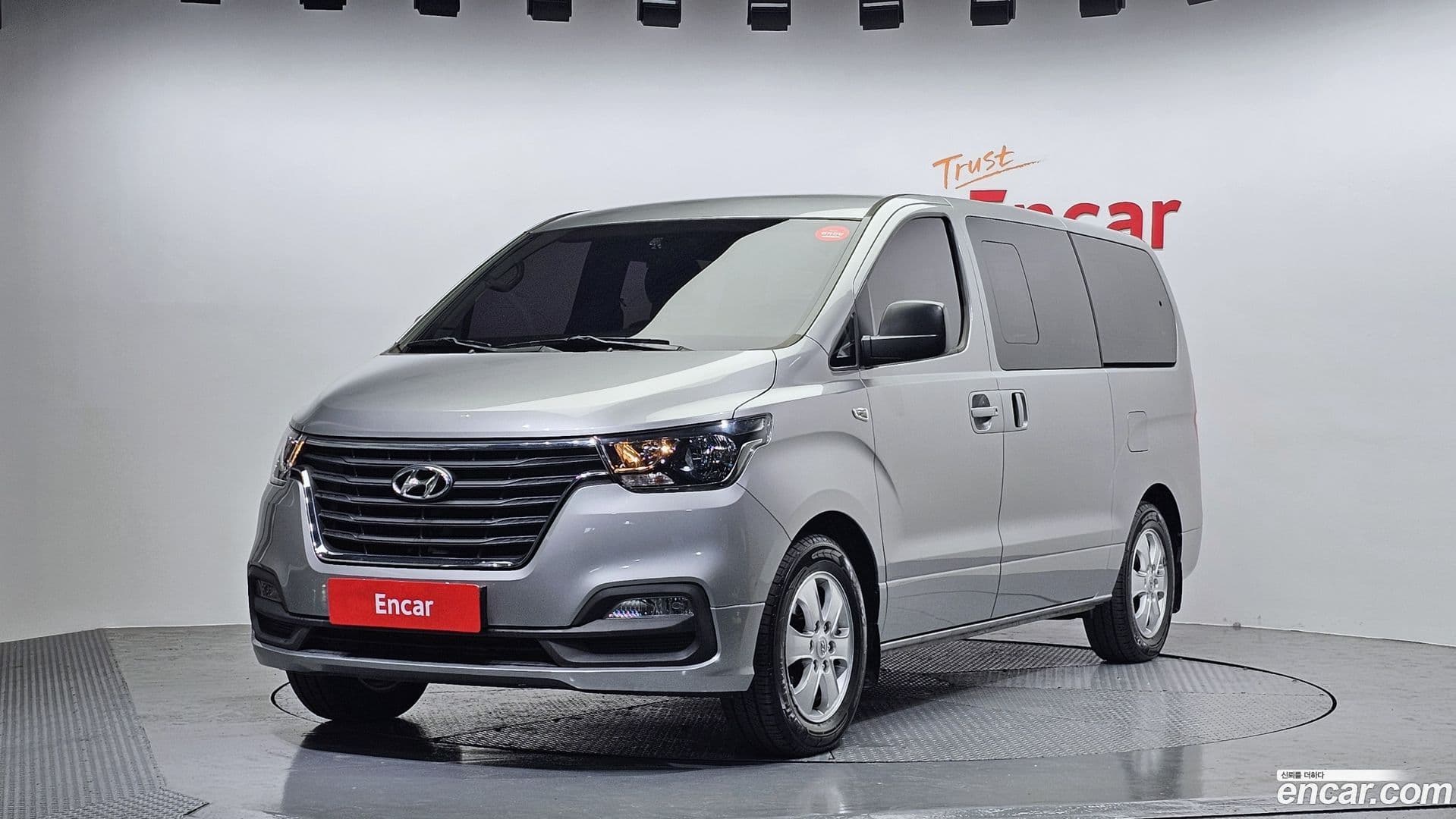 Main__Slider__Photo:Starex Hyundai 2020.0-0