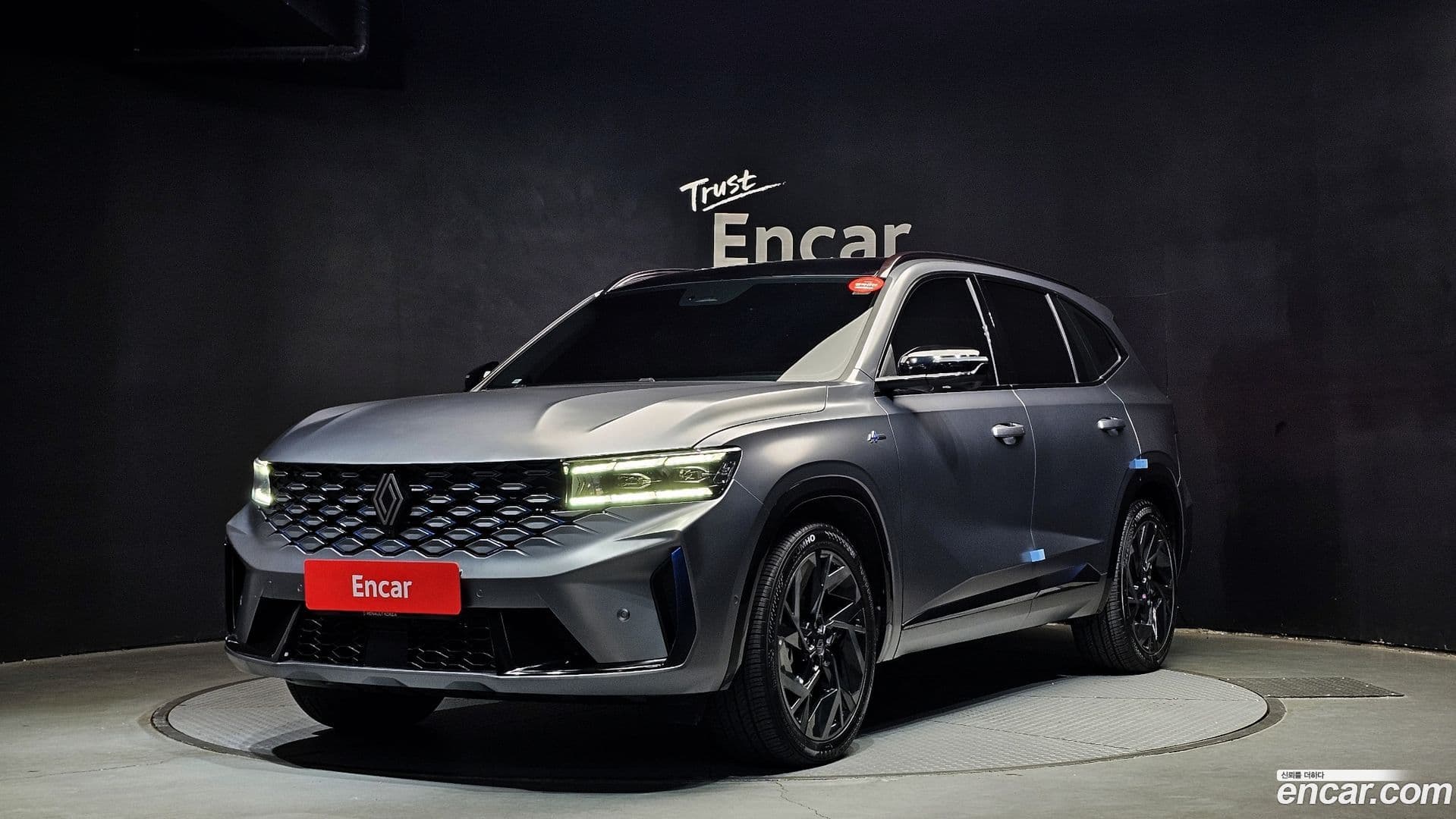 Main__Slider__Photo:Grand Koleos Renault Korea 2024.8-0
