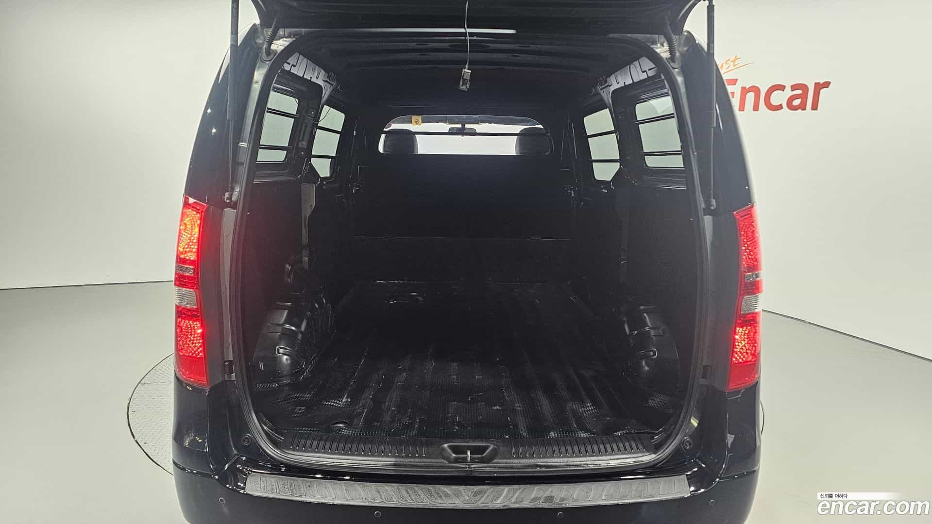 Starex Hyundai 2019.3-OPTION-024