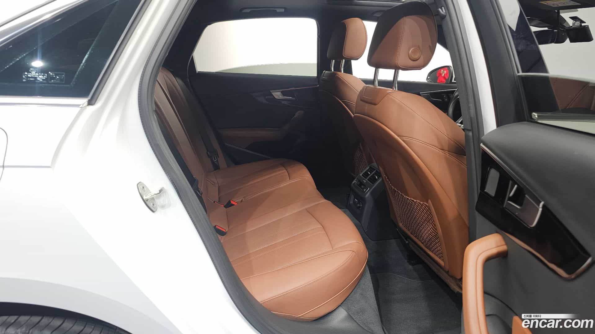 A4 Audi 2021.9-OPTION-016